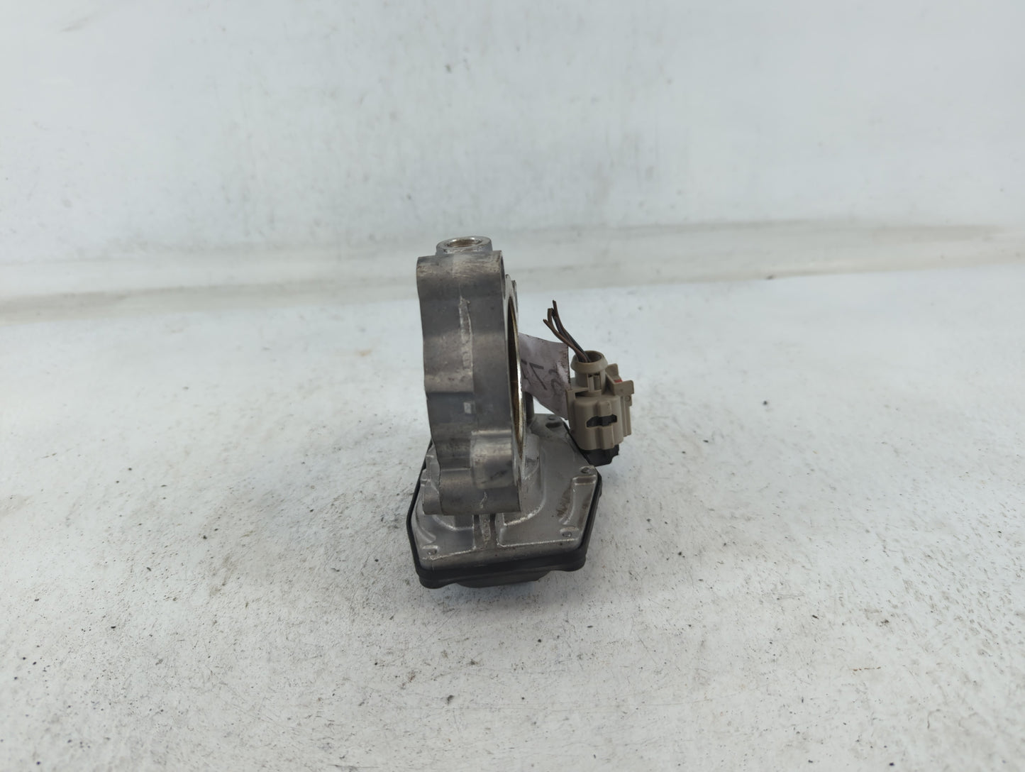 2020 Ford Escape Throttle Body P/N:5 09890 11 GYC9A Fits Fits 2021 2022 OEM Used Auto Parts - Oemusedautoparts1.com