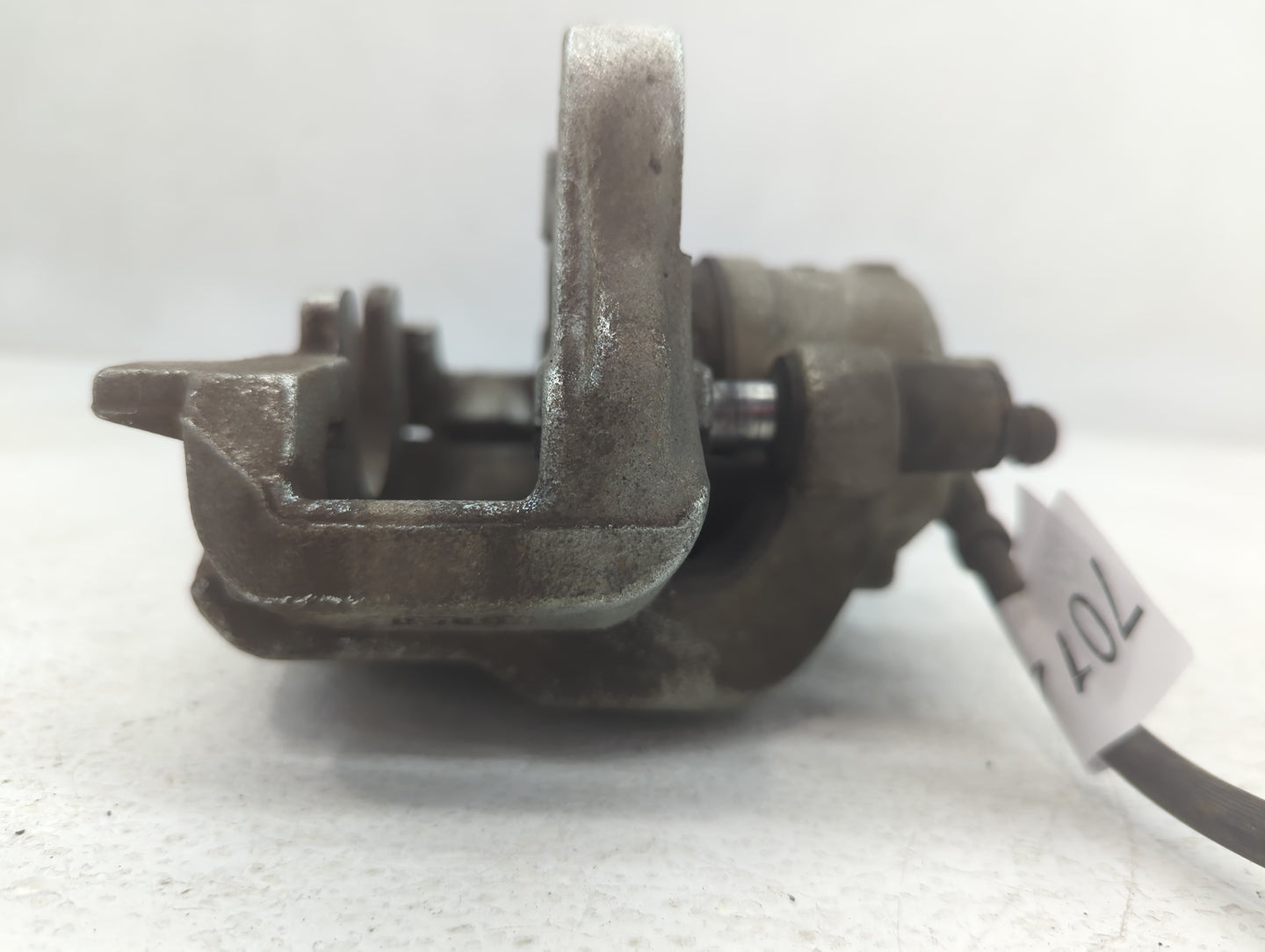 2020-2022 Ford Escape Front Driver Left Brake Caliper 701411 - Oemusedautoparts1.com