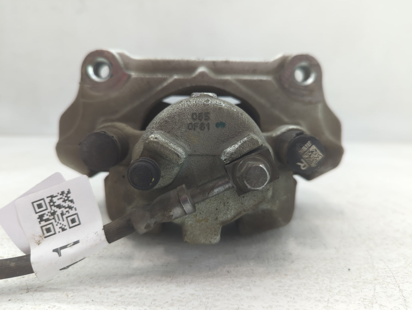 2020-2022 Ford Escape Front Driver Left Brake Caliper 701411 - Oemusedautoparts1.com