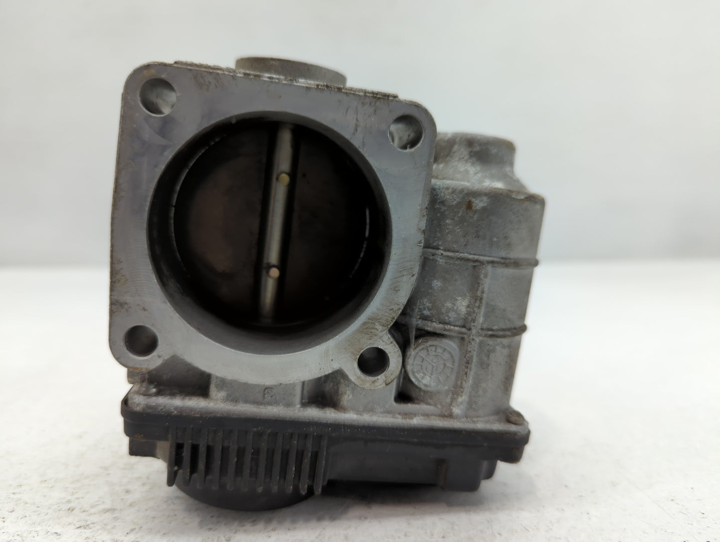 2020 Ford Escape Throttle Body P/N:A2303 576-01, PBT-GF30 Fits Fits 2021 2022 OEM Used Auto Parts - Oemusedautoparts1.com