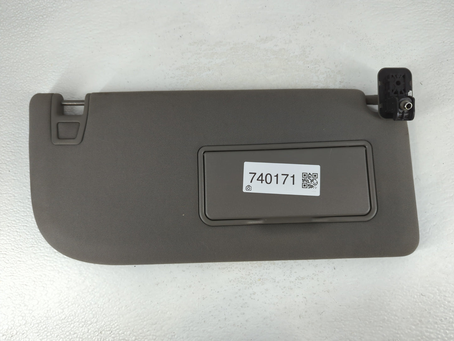 2020 Ford Escape Sun Visor Shade Replacement Driver Left Mirror Fits OEM Used Auto Parts - Oemusedautoparts1.com