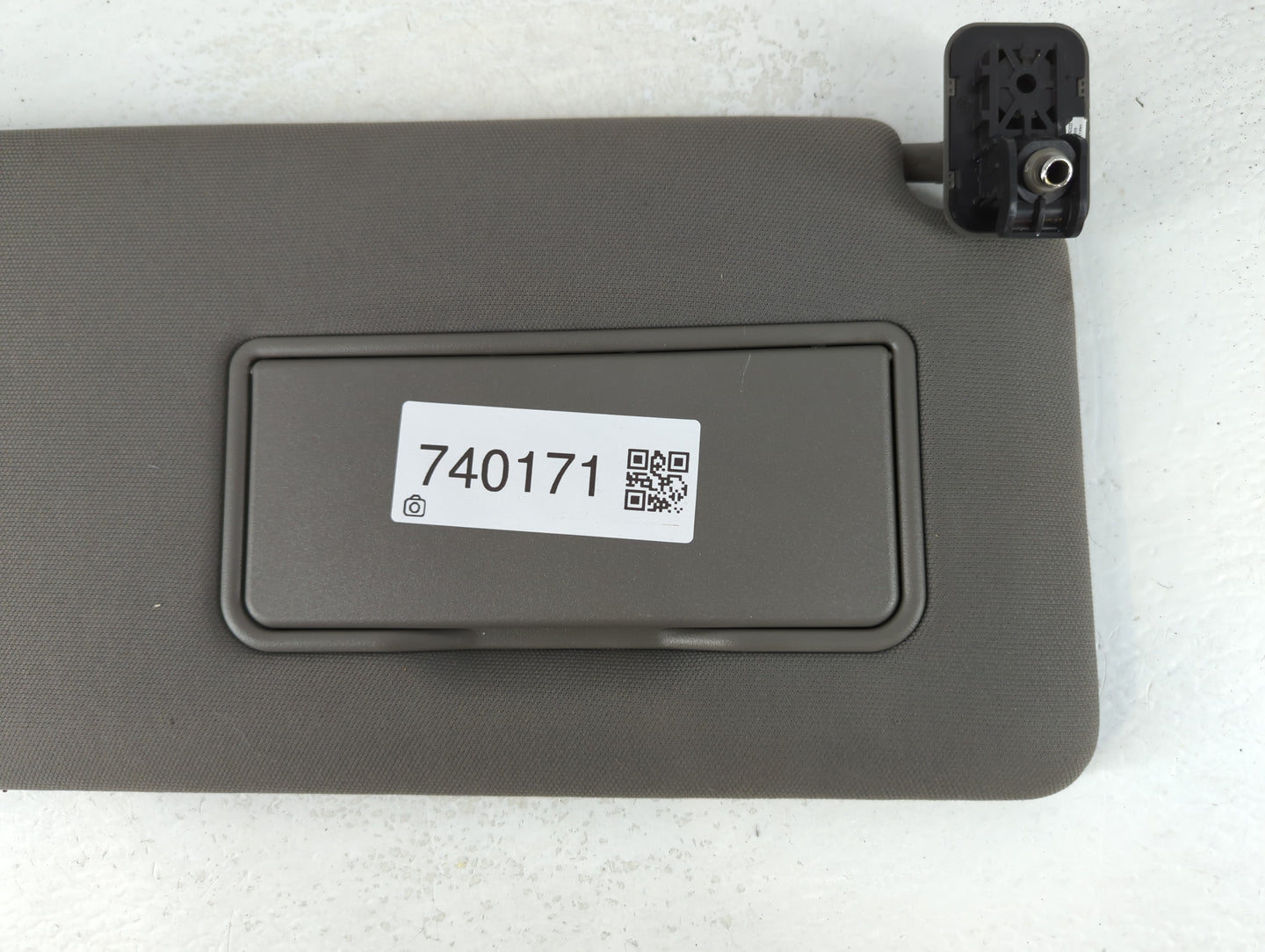 2020 Ford Escape Sun Visor Shade Replacement Driver Left Mirror Fits OEM Used Auto Parts - Oemusedautoparts1.com