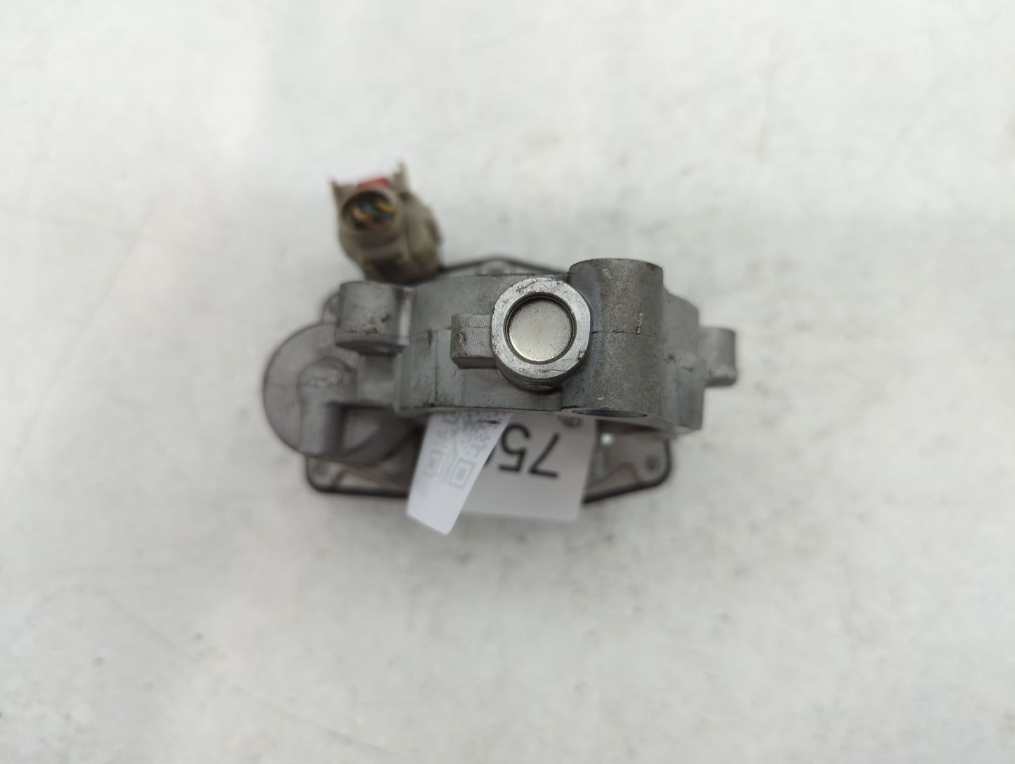 2020 Ford Escape Throttle Body P/N:52677701 Fits Fits 2021 2022 OEM Used Auto Parts - Oemusedautoparts1.com