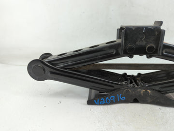 2020 Ford Expedition Spare Scissor Car Jack