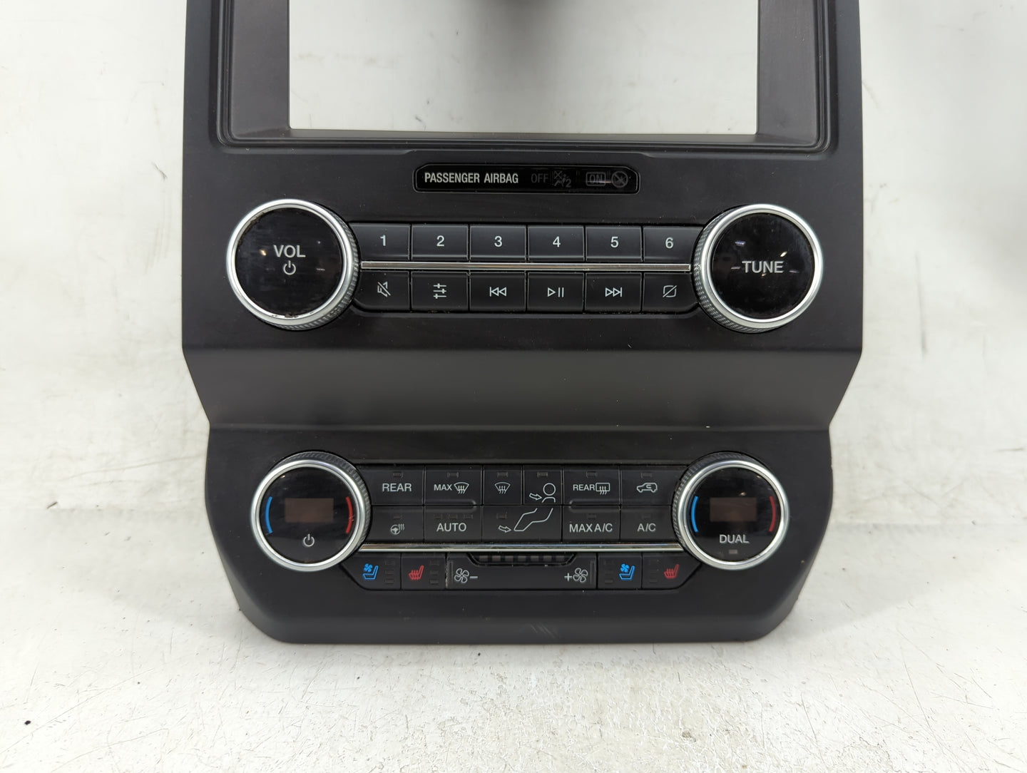 2020-2021 Ford Expedition Radio Control Panel - Oemusedautoparts1.com