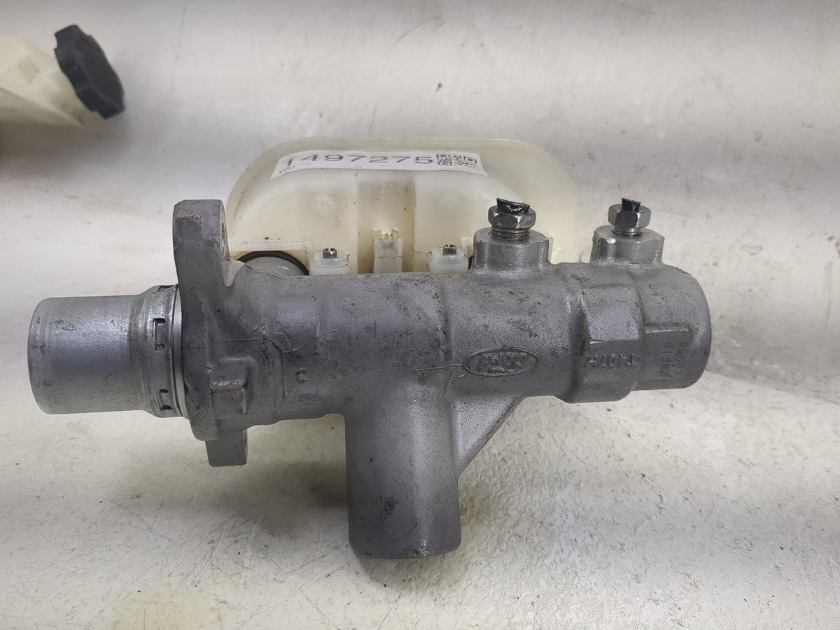 2018-2021 Ford Expedition Brake Master Cylinder 1497275 - Oemusedautoparts1.com