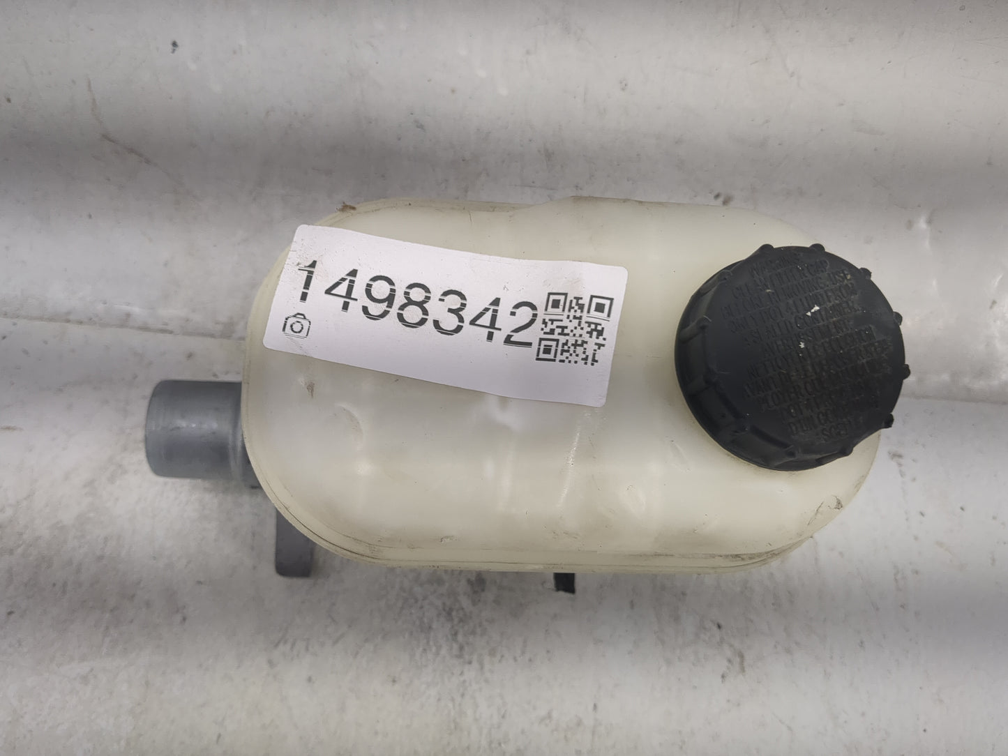2018-2021 Ford Expedition Brake Master Cylinder 1498342 - Oemusedautoparts1.com