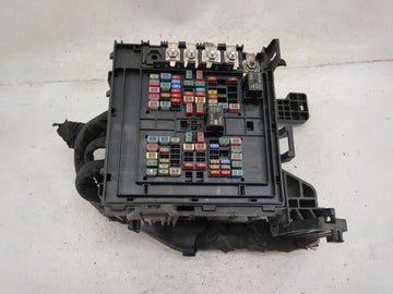 2020-2021 Ford Expedition Fusebox Fuse Box Panel Relay Module P/N:LL1T-14D068-AD 8727-14B192-BA Fits Fits 2020 2021 OEM Used Auto Parts