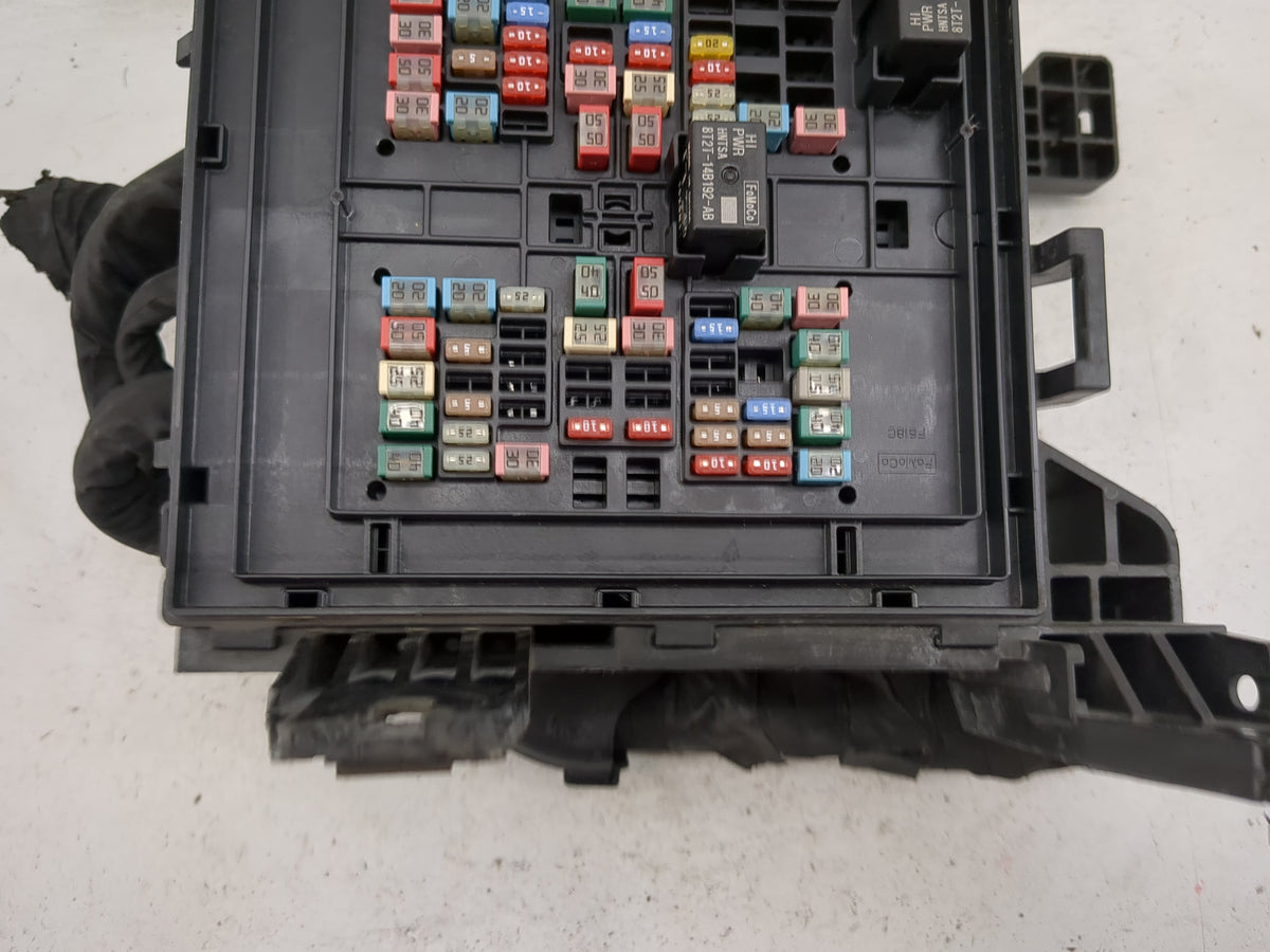 2020-2021 Ford Expedition Fusebox Fuse Box Panel Relay Module P/N:LL1T-14D068-AD 8727-14B192-BA Fits Fits 2020 2021 OEM Used