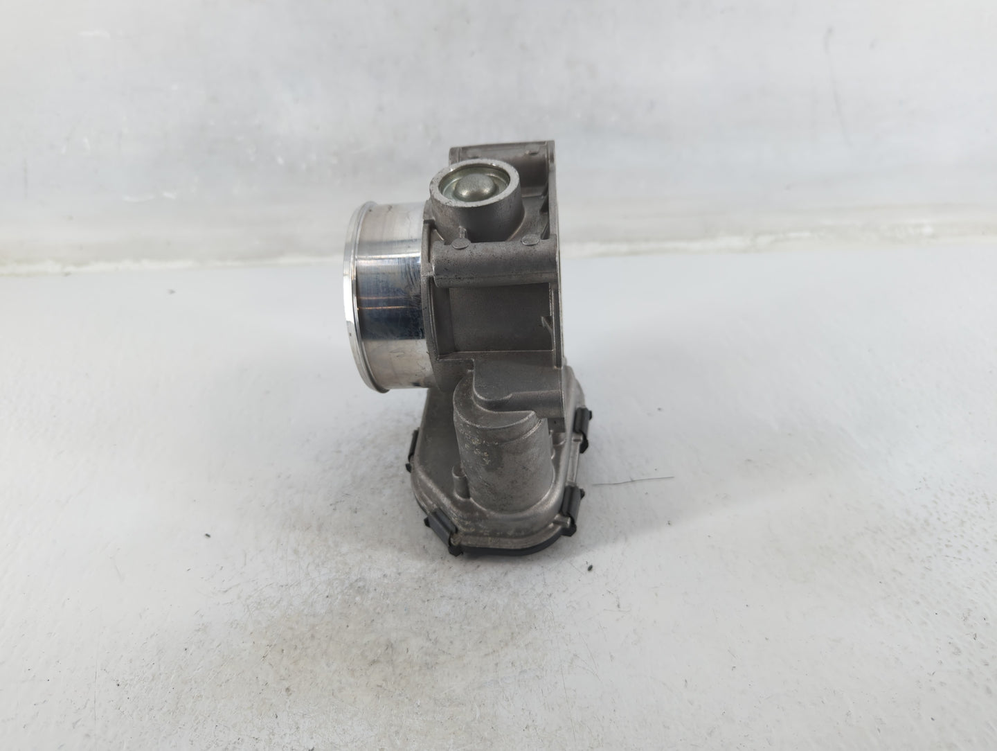 2018-2022 Ford Expedition Throttle Body P/N:20022526116 HL3E 9F991 AA Fits Fits 2017 2018 2019 2020 2021 2022 OEM Used Auto 