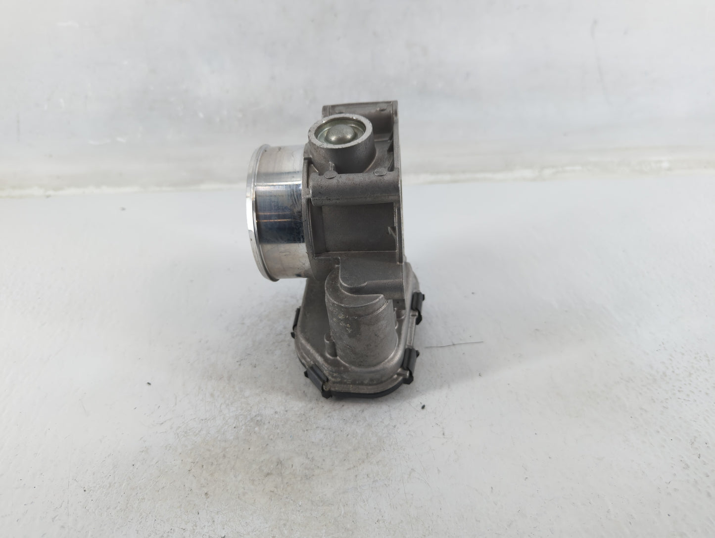 2018-2022 Ford Expedition Throttle Body P/N:20022526116 HL3E 9F991 AA Fits Fits 2017 2018 2019 2020 2021 2022 OEM Used Auto 