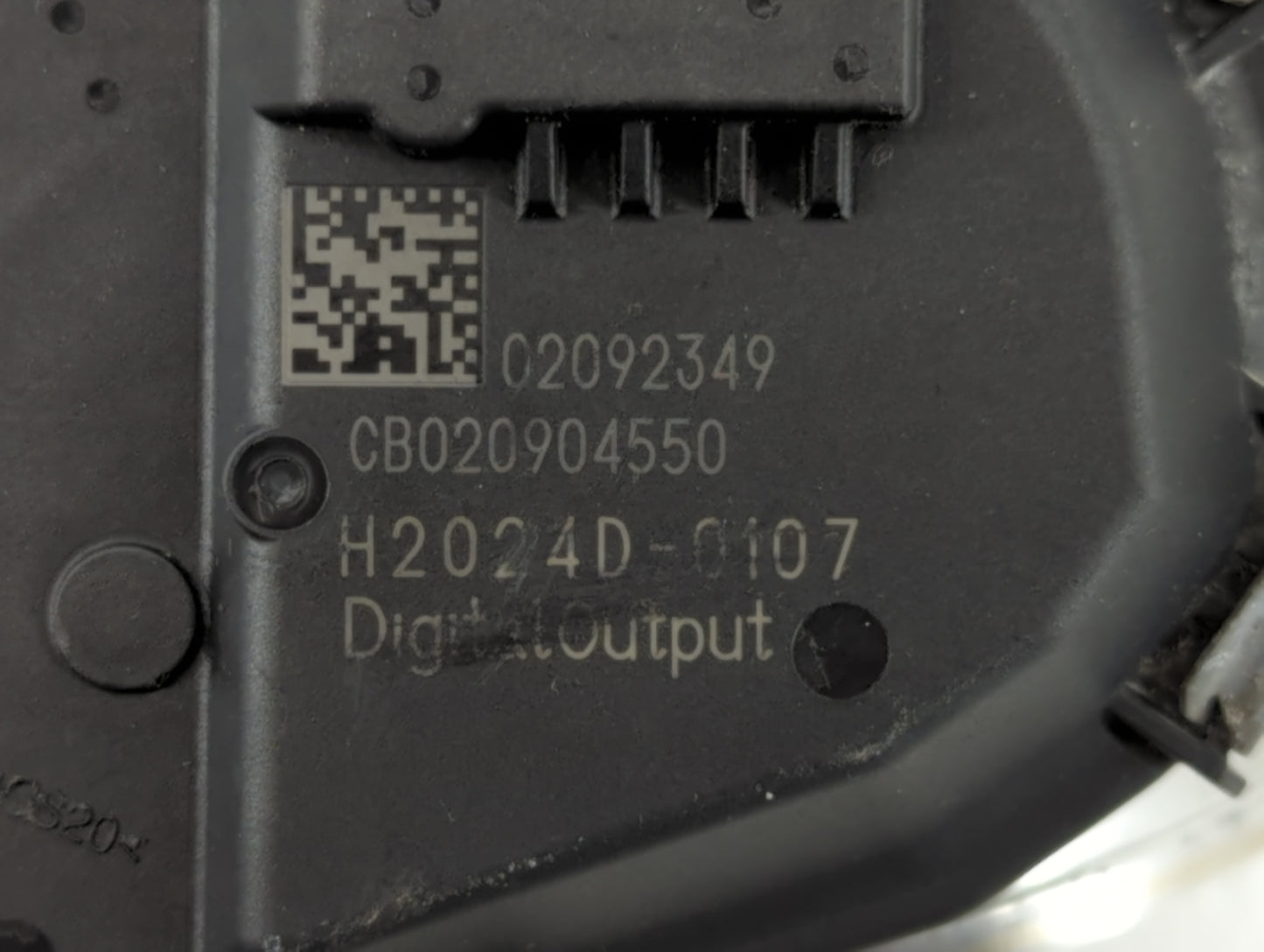 2018-2022 Ford Expedition Throttle Body P/N:H2024D-0107 Fits Fits 2017 2018 2019 2020 2021 2022 OEM Used Auto Parts - Oemuse