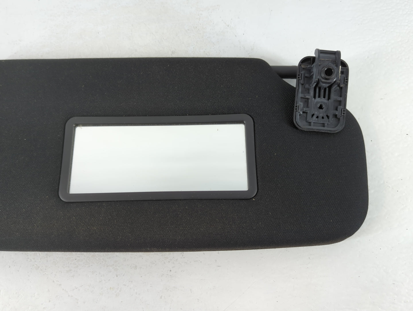2018-2021 Ford Expedition Sun Visor Shade Replacement Passenger Right Mirror Fits Fits 2018 2019 2020 2021 OEM Used Auto Par