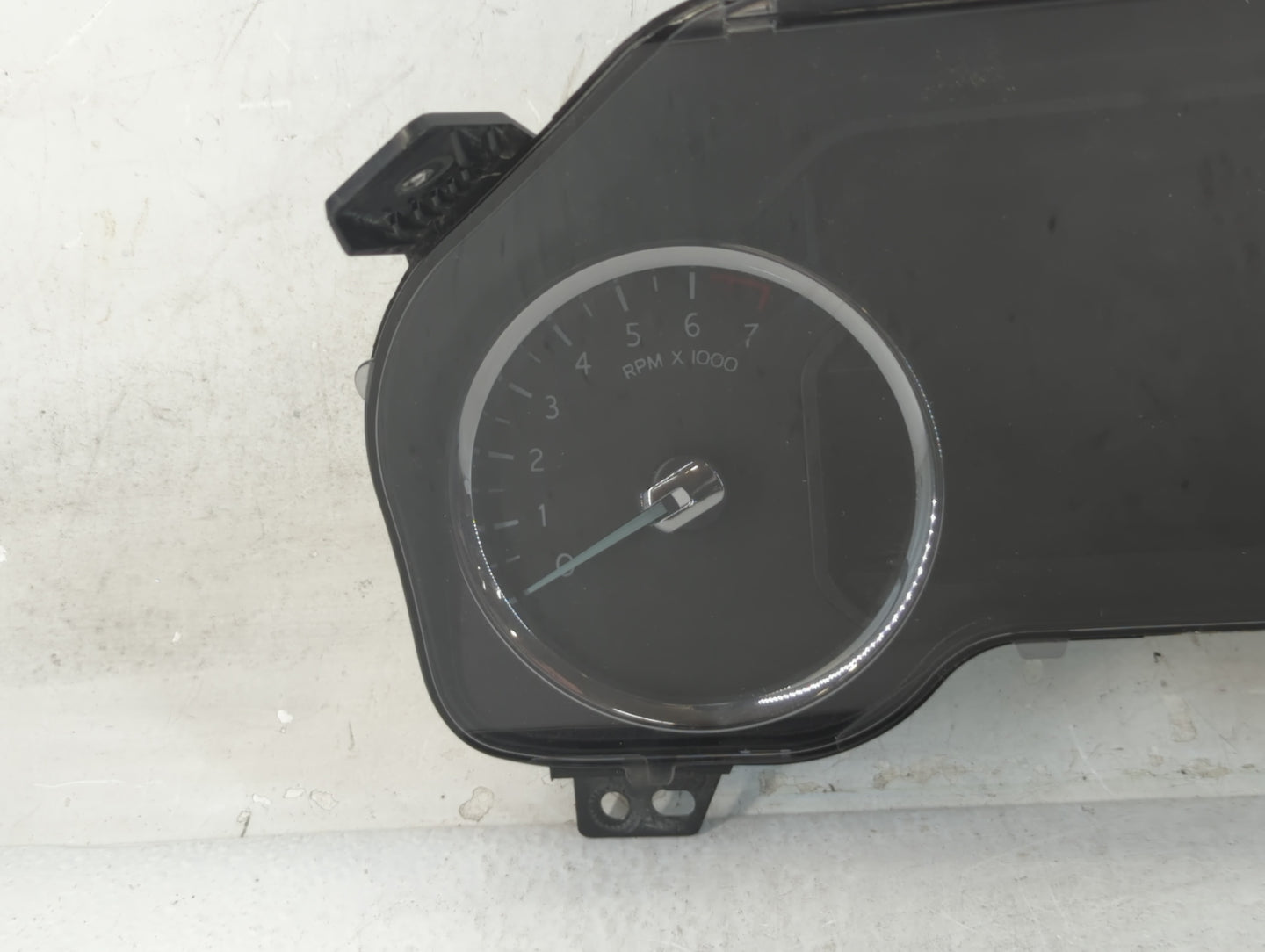 2018-2021 Ford Expedition Instrument Cluster Speedometer Gauges P/N:LL1T-10849-ED Fits Fits 2018 2019 2020 2021 OEM Used Aut