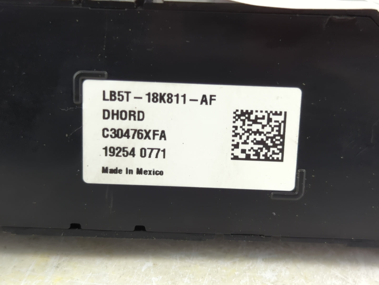 2020-2022 Ford Explorer Radio AM FM Cd Player Receiver Replacement P/N:LB5T-18K811-AF Fits Fits 2020 2021 2022 OEM Used Auto