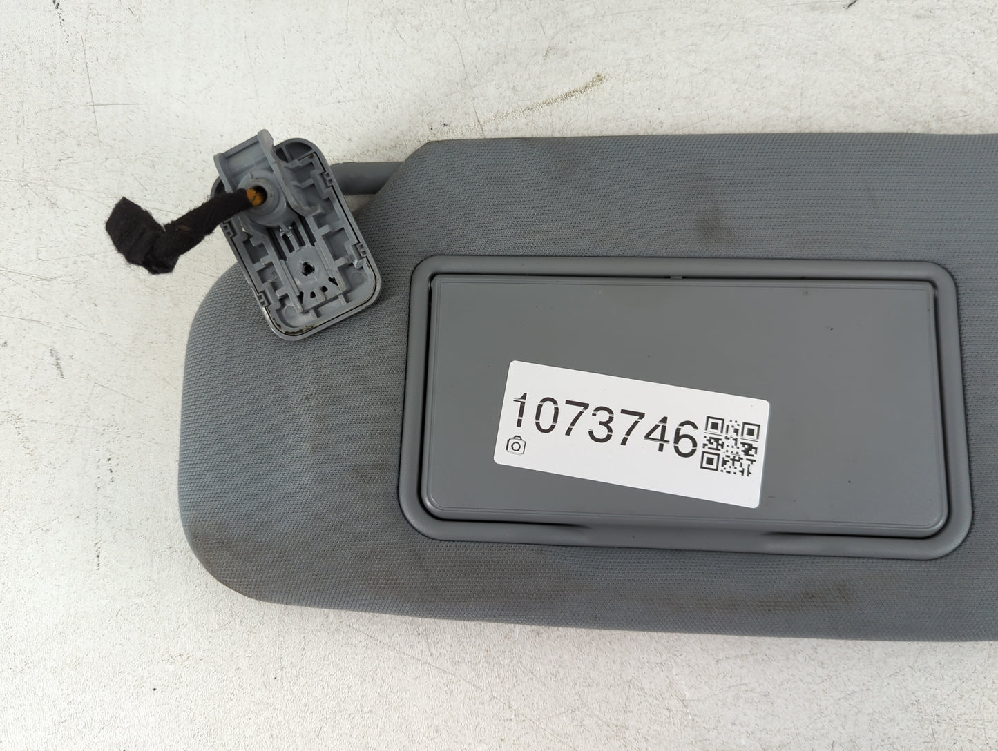2020 Ford Explorer Sun Visor Shade Replacement Driver Left Mirror Fits OEM Used Auto Parts - Oemusedautoparts1.com