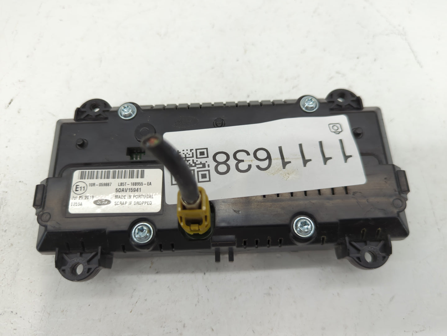 2020 Ford Explorer Radio AM FM Cd Player Receiver Replacement P/N:LB5T-18B955-EA Fits OEM Used Auto Parts - Oemusedautoparts
