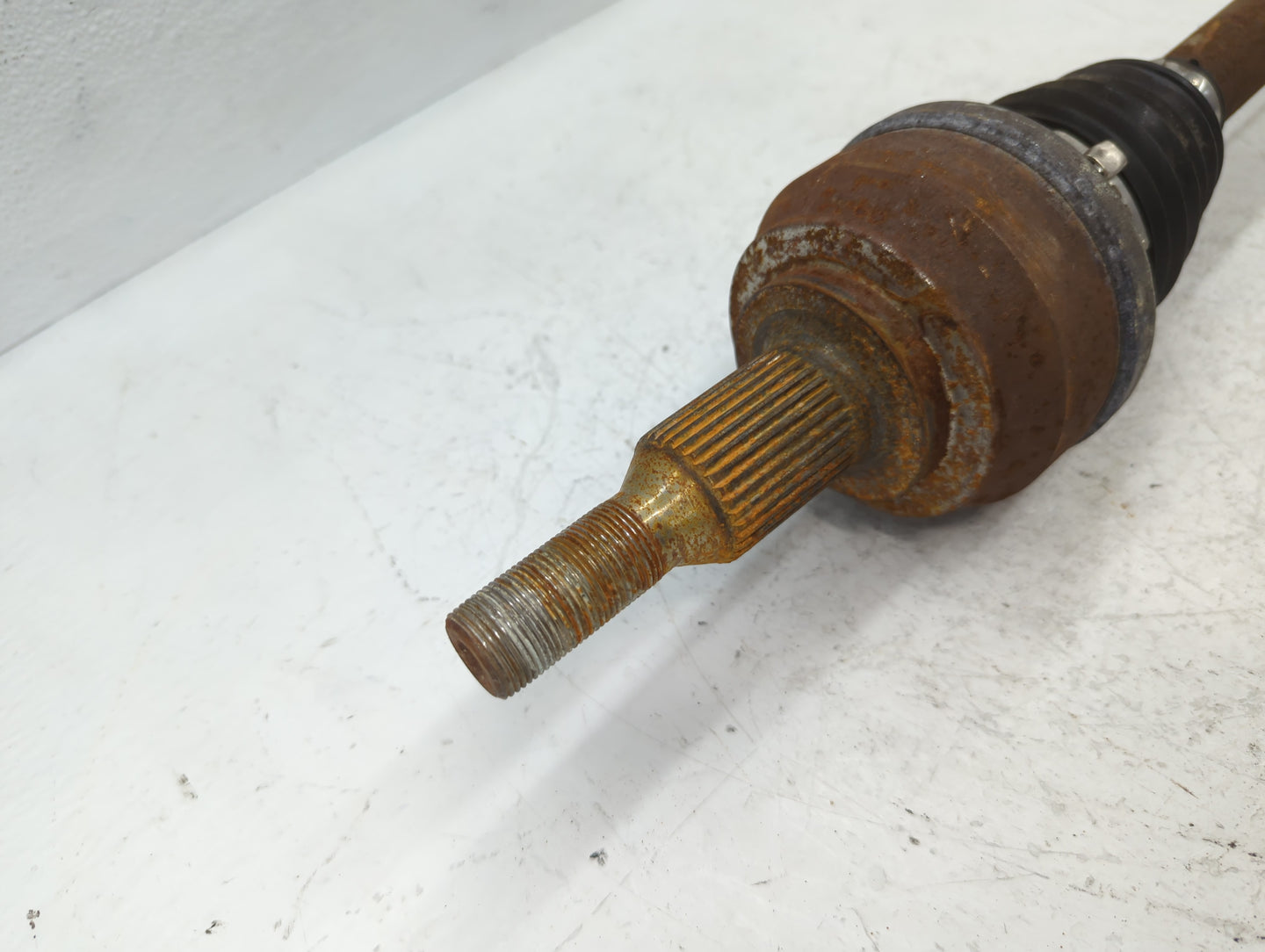 2020-2022 Ford Explorer Axle Shaft Front Passenger Cv C/v - Oemusedautoparts1.com