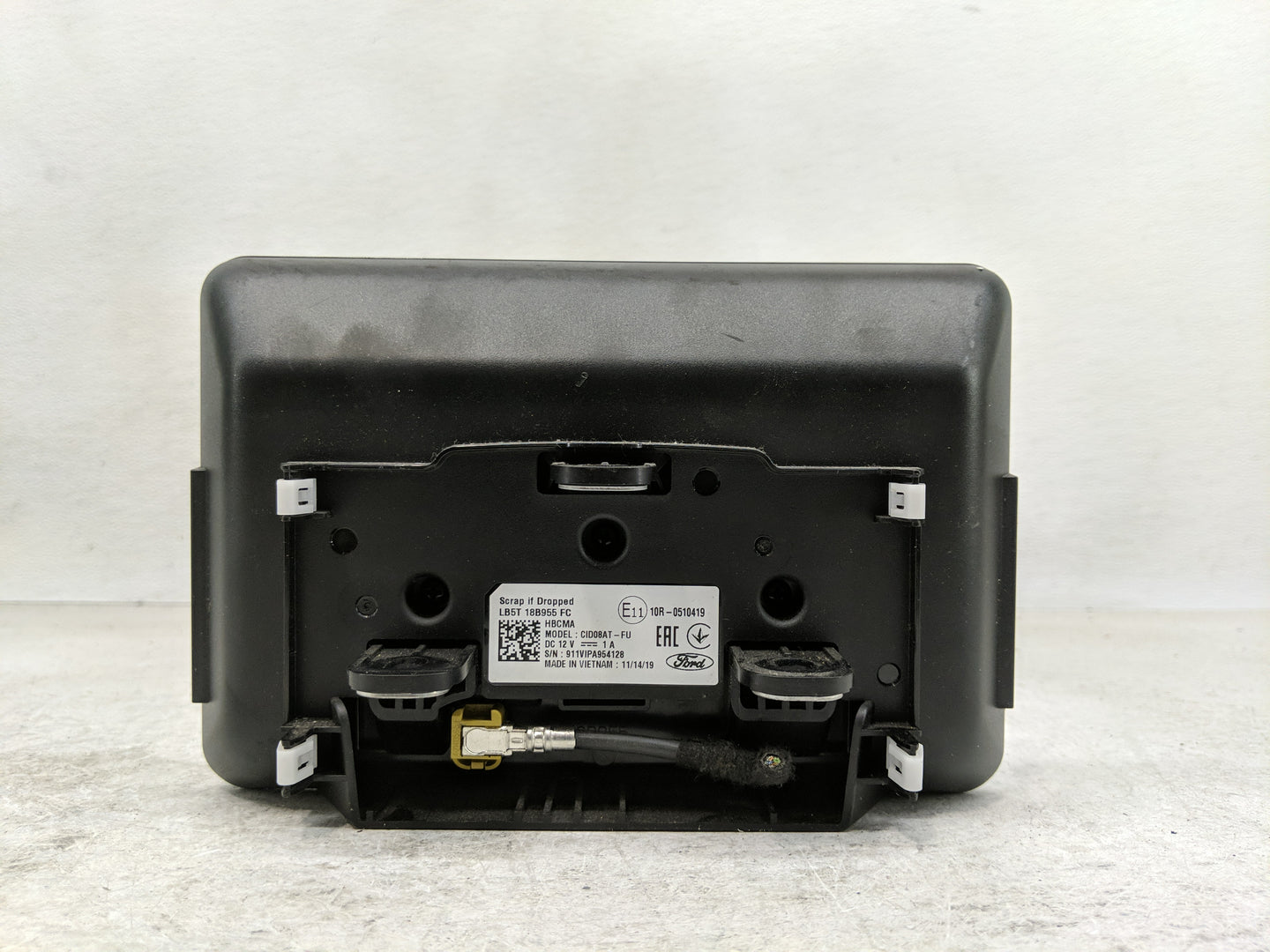 2020-2022 Ford Explorer Information Display Screen - Oemusedautoparts1.com