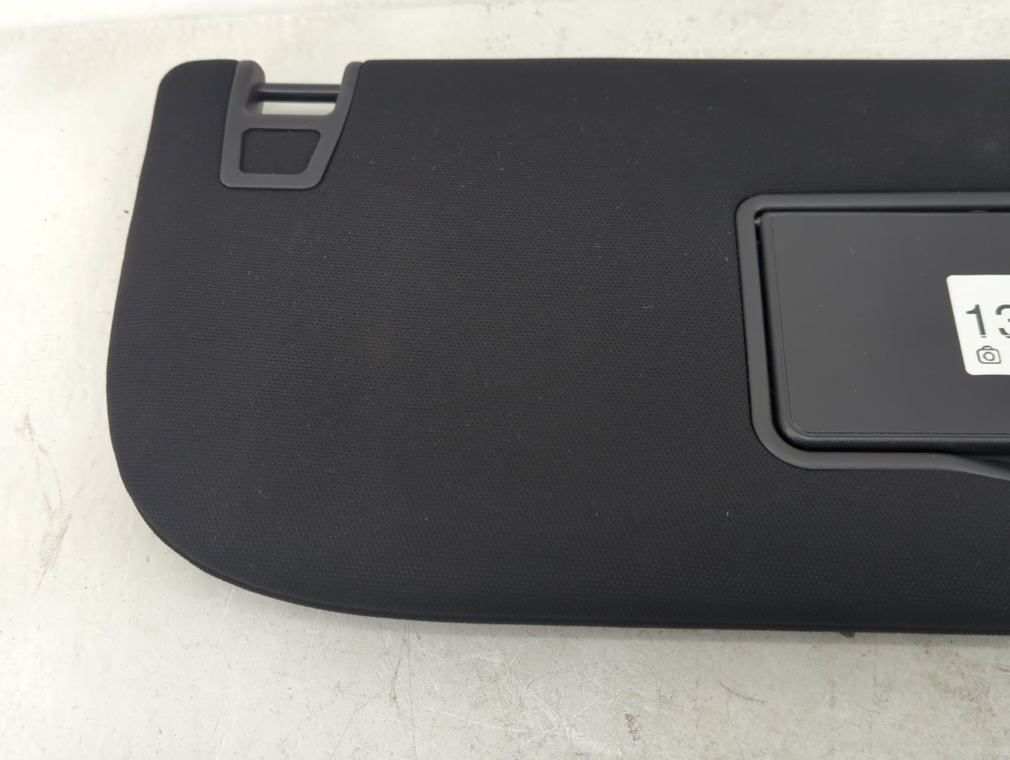 2020 Ford Explorer Sun Visor Shade Replacement Passenger Right Mirror Fits OEM Used Auto Parts - Oemusedautoparts1.com