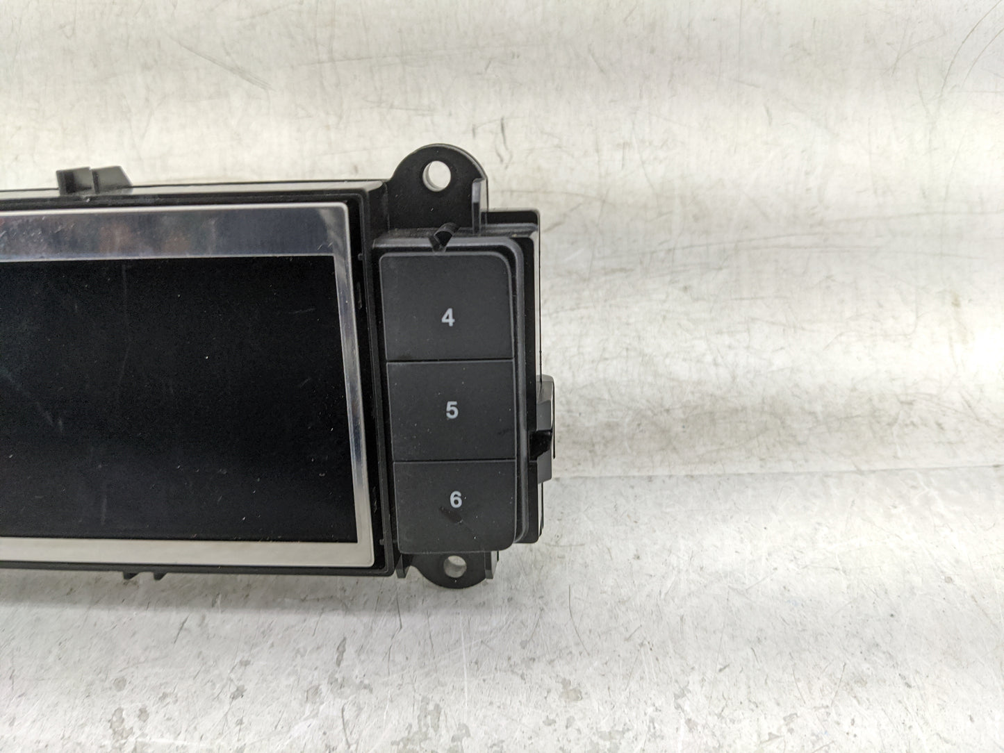 2020 Ford Explorer Information Display Screen - Oemusedautoparts1.com