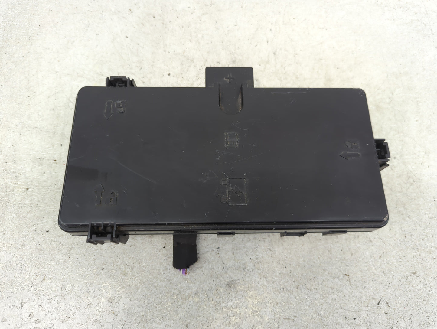 2020 Ford Explorer Fusebox Fuse Box Panel Relay Module Fits OEM Used Auto Parts - Oemusedautoparts1.com