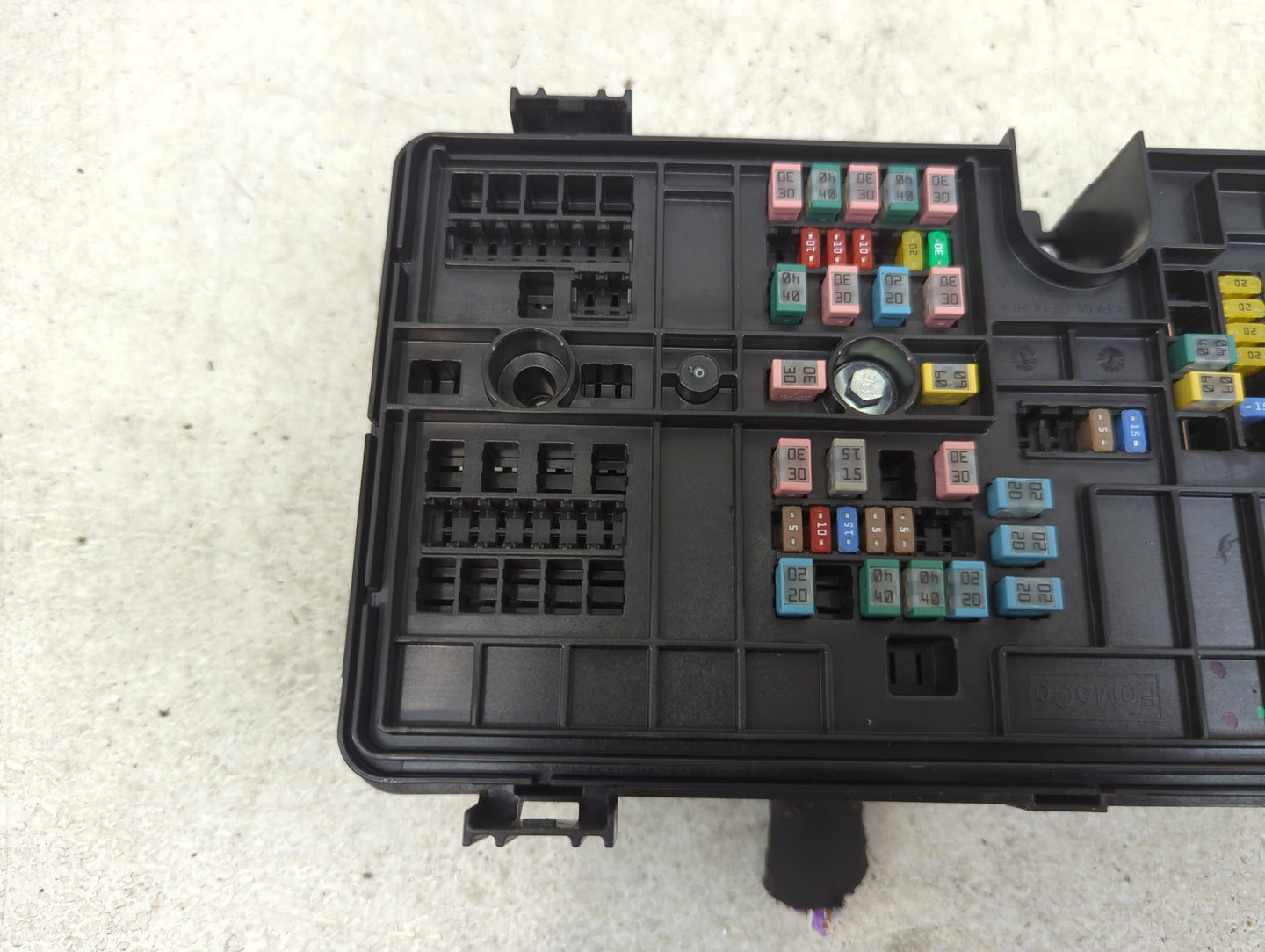 2020 Ford Explorer Fusebox Fuse Box Panel Relay Module Fits OEM Used Auto Parts - Oemusedautoparts1.com