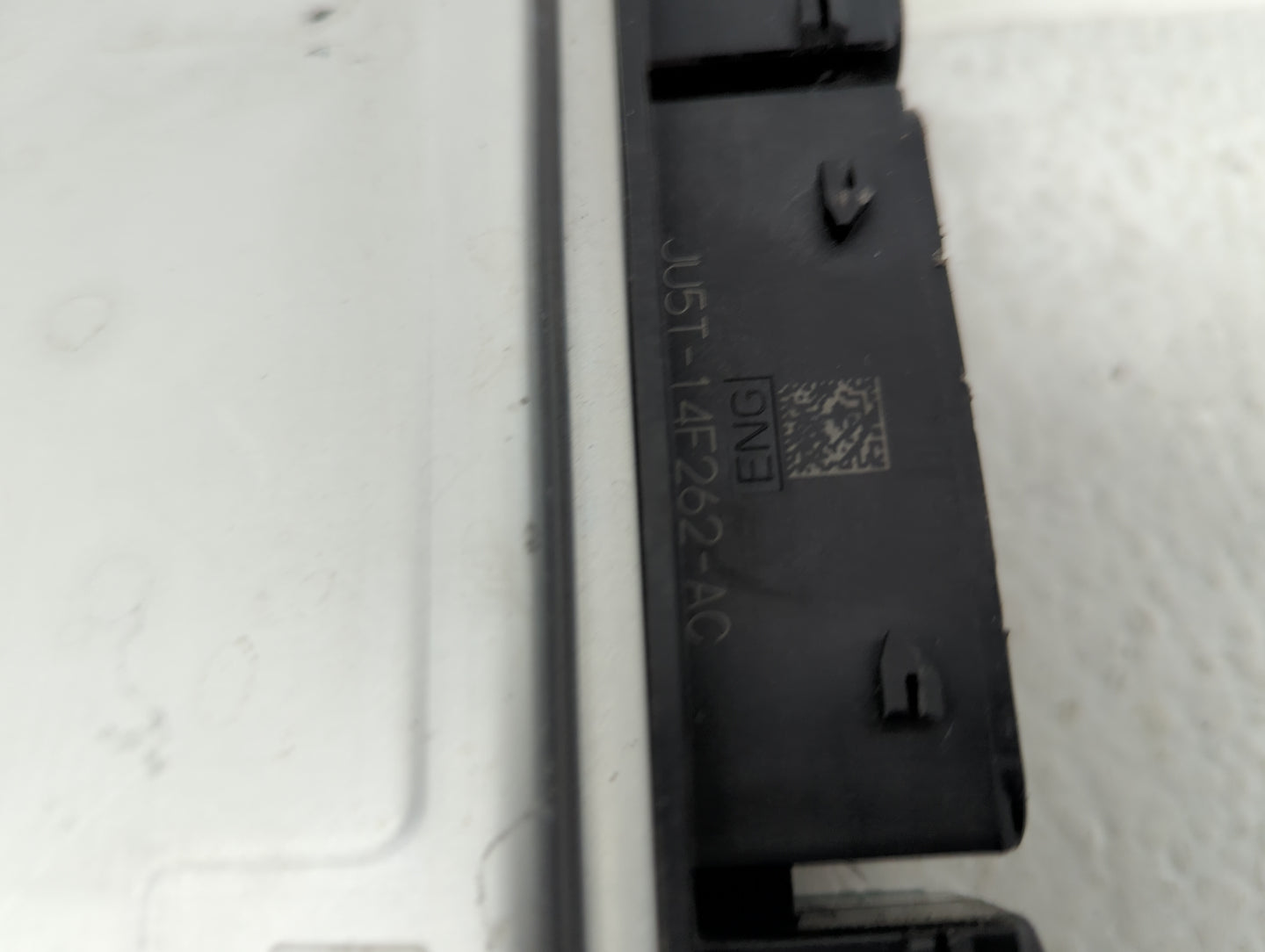 2020-2022 Ford Explorer PCM Engine Control Computer ECU ECM PCU OEM P/N:LB5A-12A650-BGC Fits Fits 2020 2021 2022 OEM Used Au