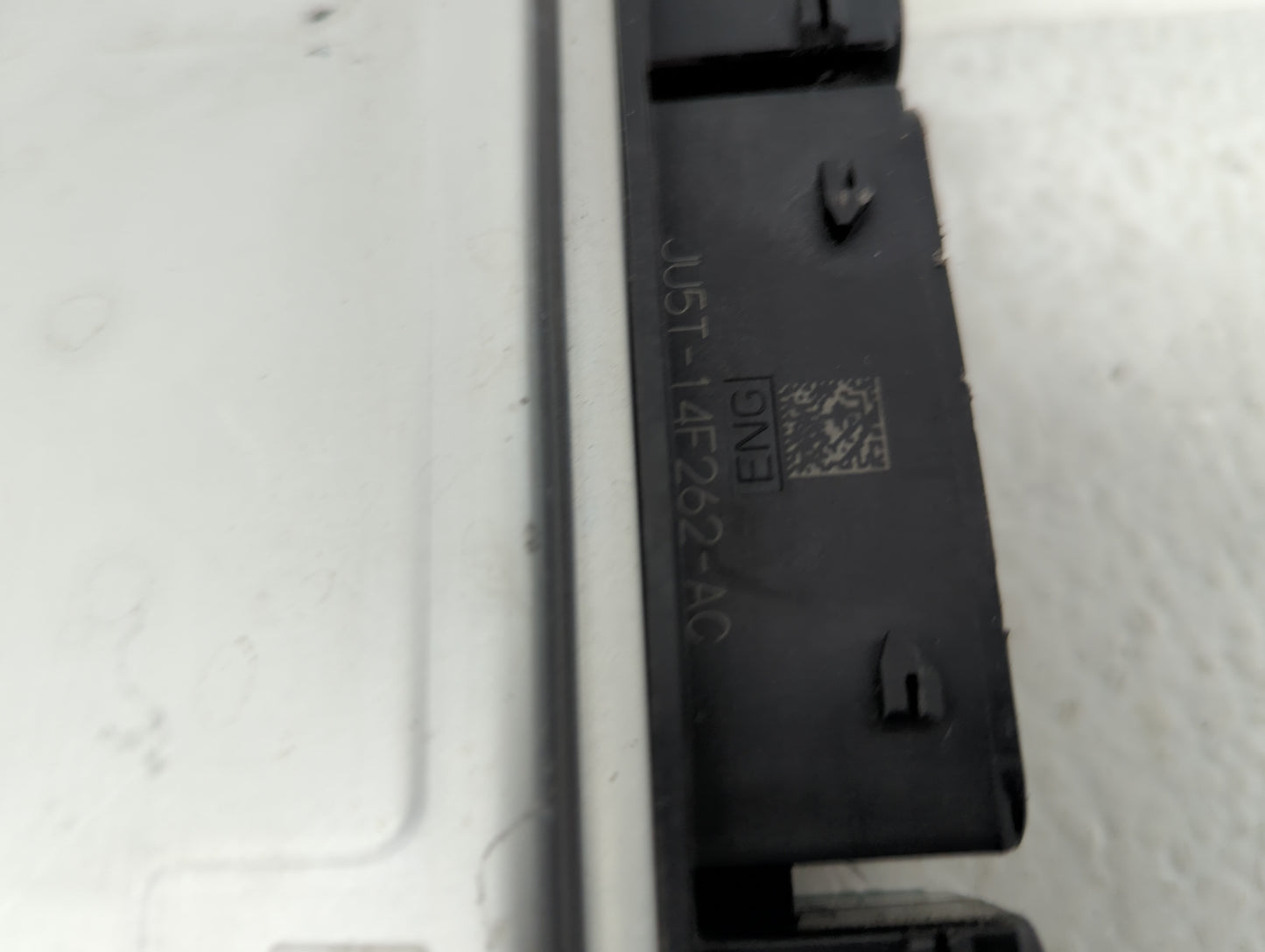 2020-2022 Ford Explorer PCM Engine Control Computer ECU ECM PCU OEM P/N:LB5A-12A650-BGC Fits Fits 2020 2021 2022 OEM Used Au
