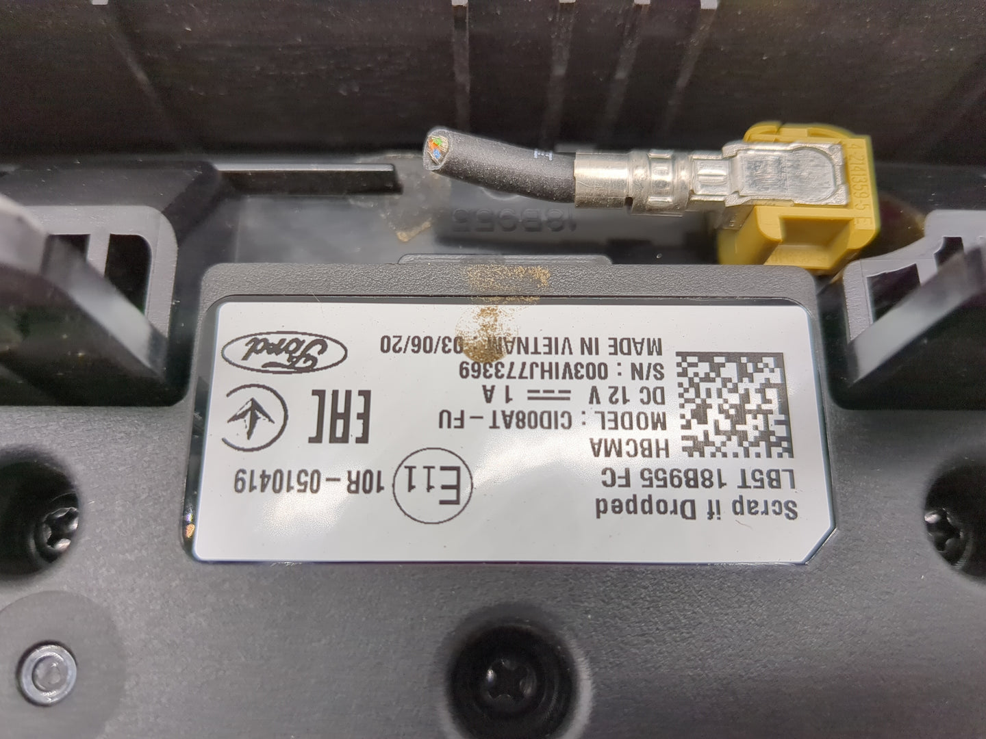 2020-2022 Ford Explorer Information Display Screen - Oemusedautoparts1.com