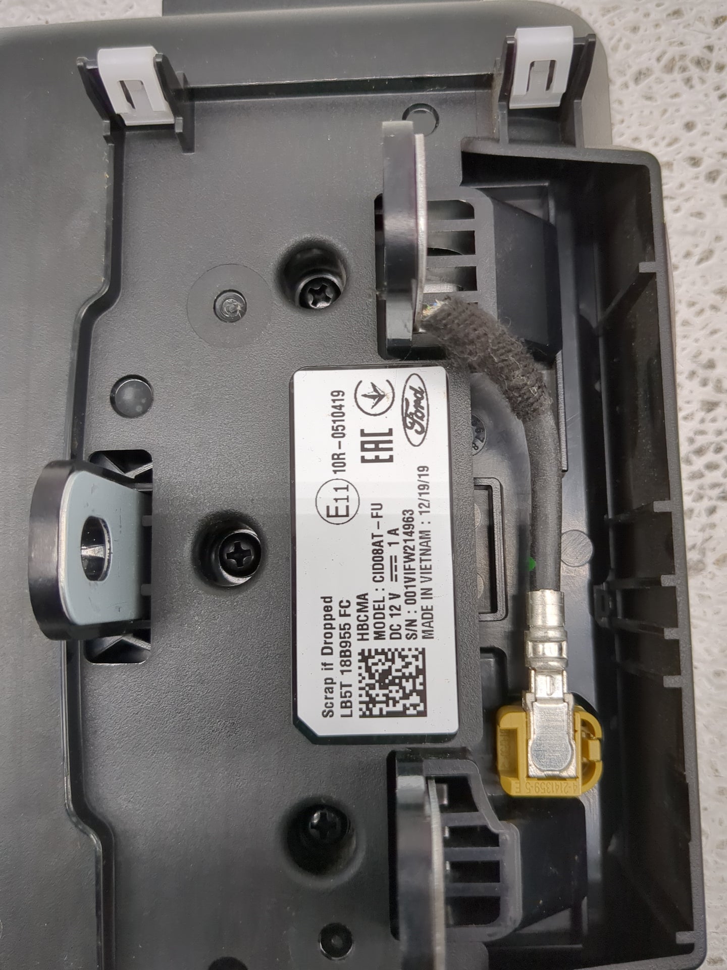 2020-2022 Ford Explorer Information Display Screen - Oemusedautoparts1.com