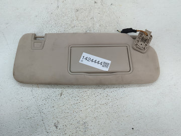 2020 Ford Explorer Sun Visor Shade Replacement Passenger Right Mirror Fits OEM Used Auto Parts