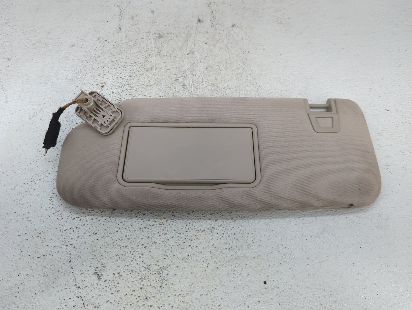 2020 Ford Explorer Sun Visor Shade Replacement Driver Left Mirror Fits OEM Used Auto Parts - Oemusedautoparts1.com