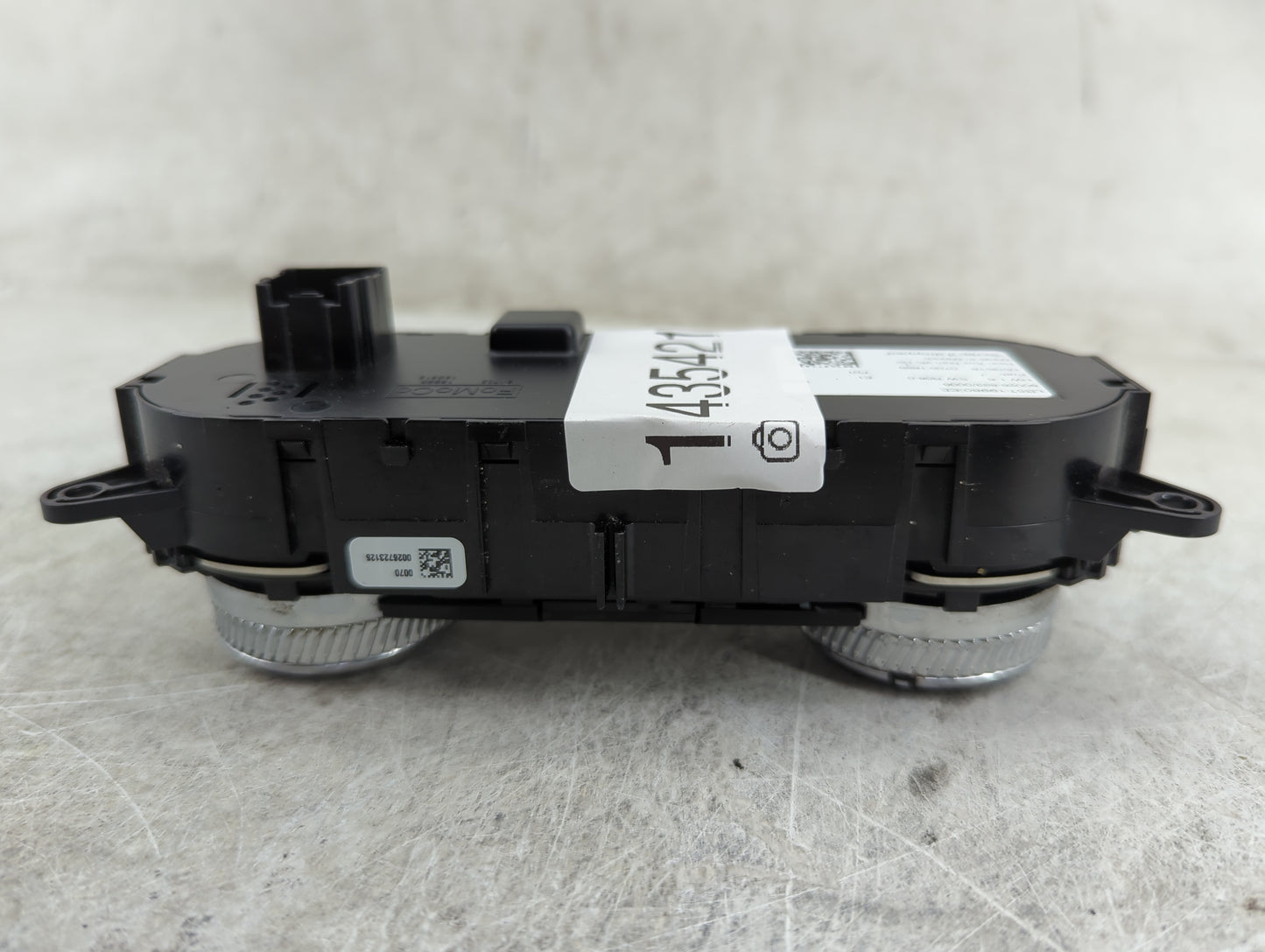 2020 Ford Explorer Climate Control Module Temperature AC/Heater Replacement P/N:LB5T-19980-EE 90026-633/0006 Fits OEM Used A