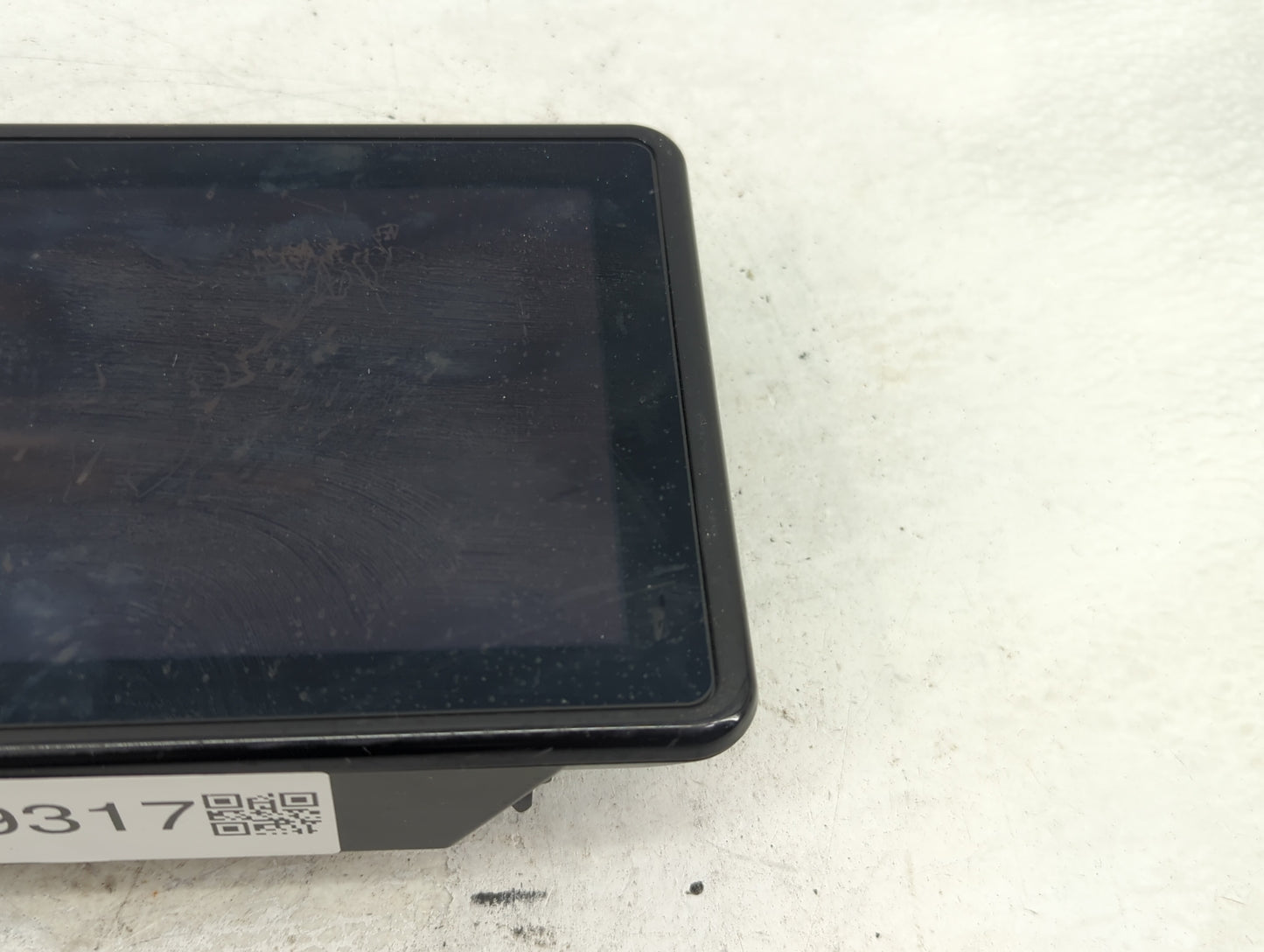 2020-2022 Ford Explorer Information Display Screen - Oemusedautoparts1.com
