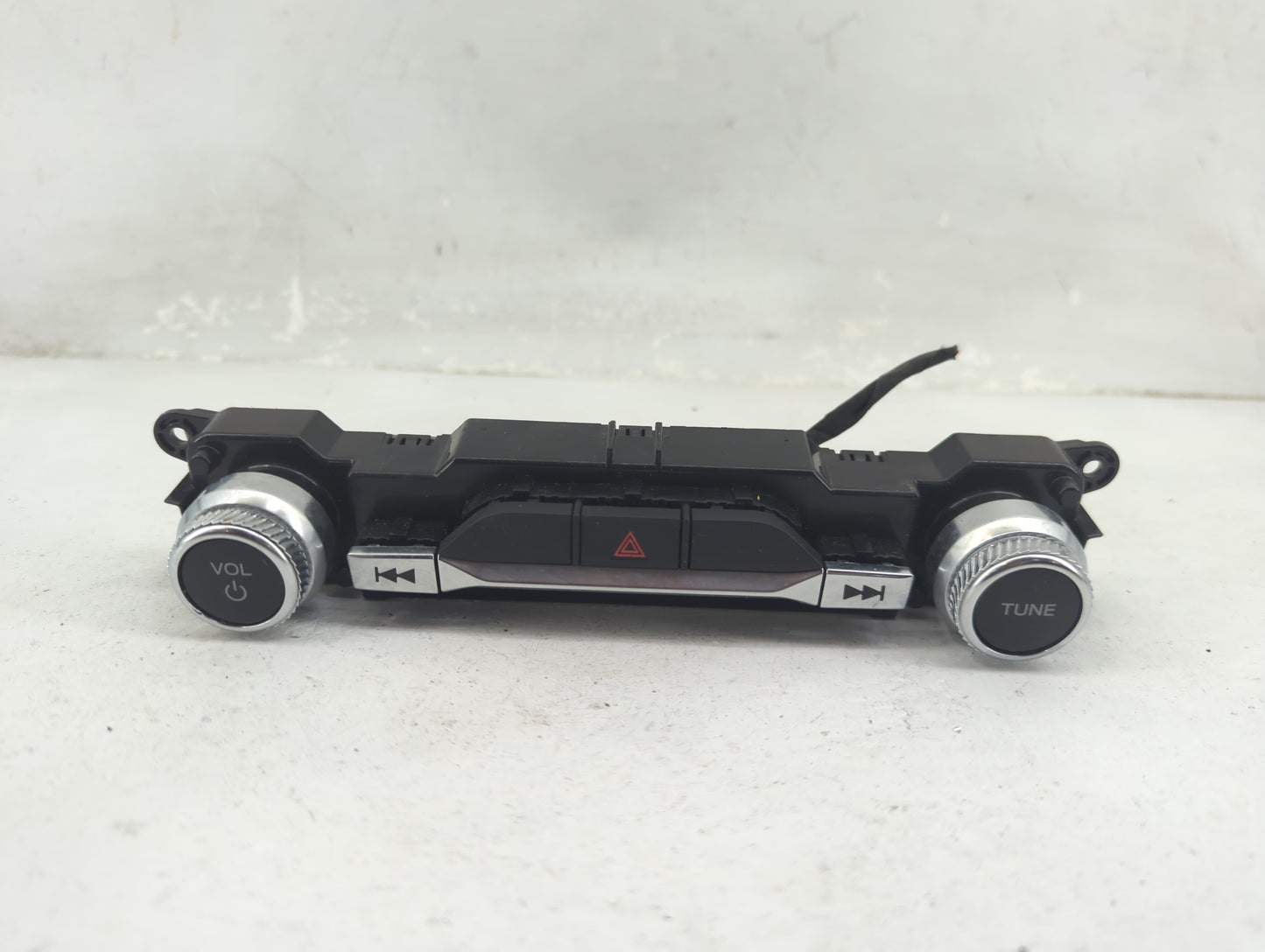 2020-2020 Ford Explorer Radio Control Panel Black - Oemusedautoparts1.com