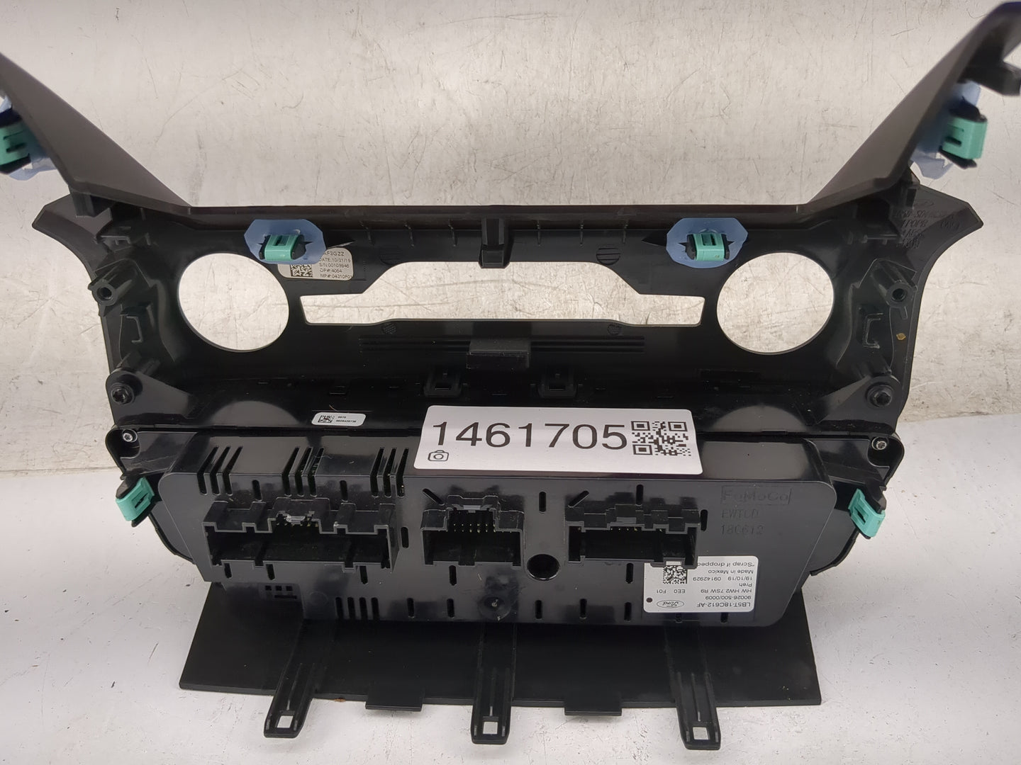 2020 Ford Explorer Climate Control Module Temperature AC/Heater Replacement P/N:LB5T-18C612-AF Fits OEM Used Auto Parts - Oe