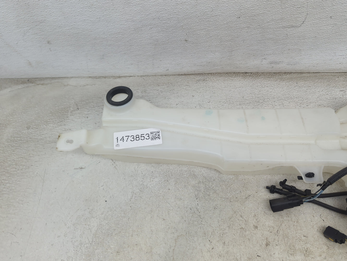2020-2020 Ford Explorer Windshield Washer Fluid Reservoir Bottle Oem 1473853 - Oemusedautoparts1.com