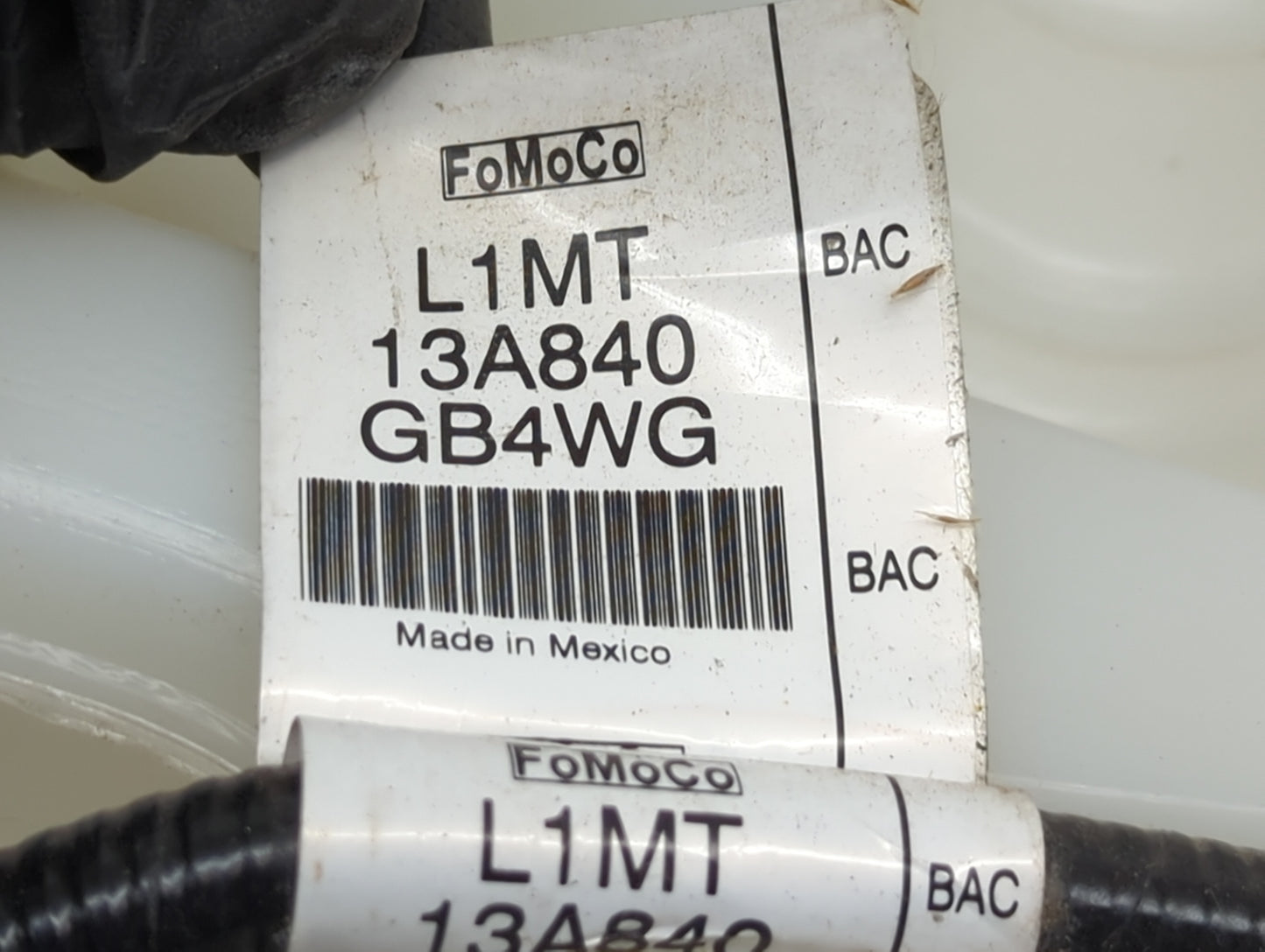 2020-2020 Ford Explorer Windshield Washer Fluid Reservoir Bottle Oem 1473858 - Oemusedautoparts1.com
