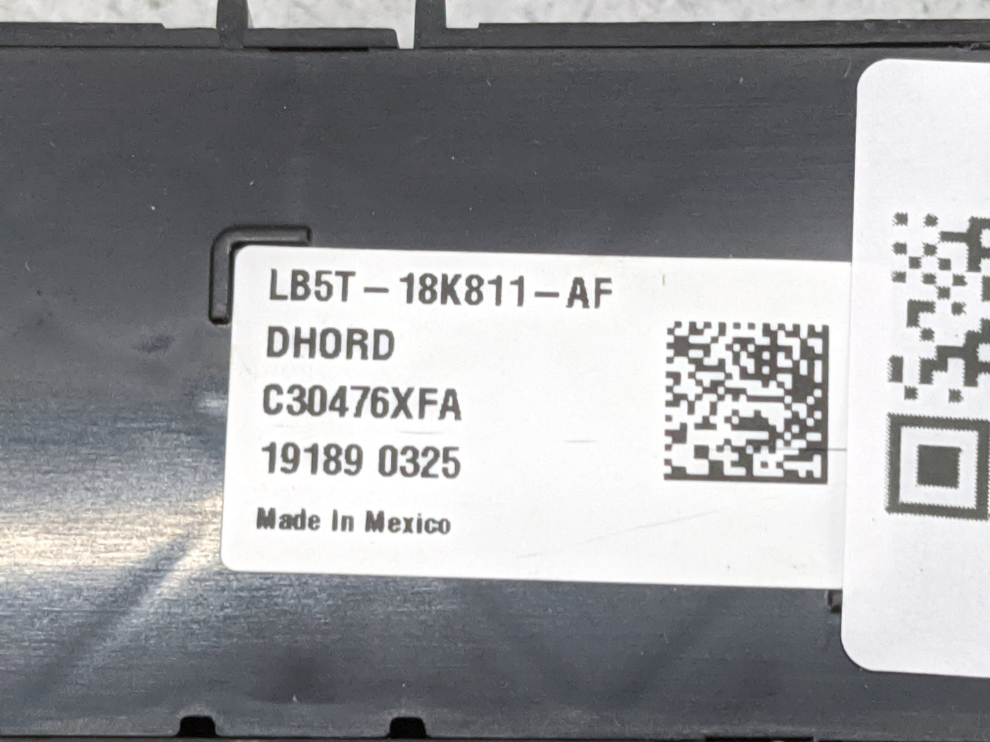2020-2020 Ford Explorer Radio Control Panel 1478330 - Oemusedautoparts1.com