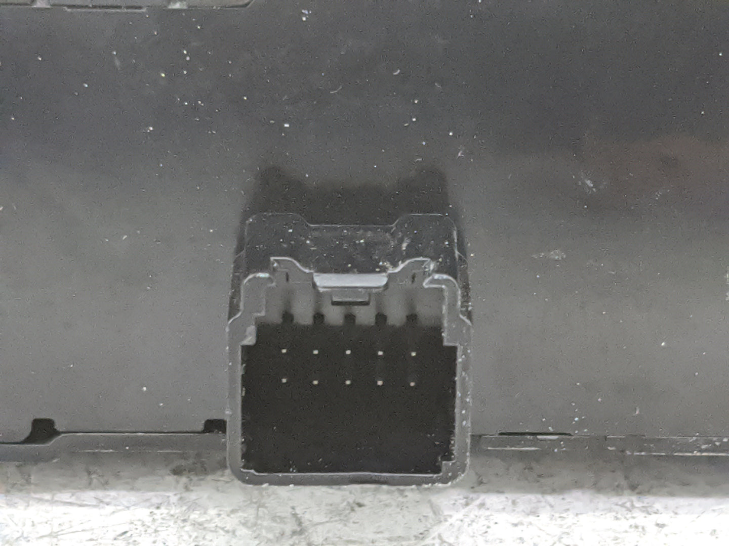 2020-2020 Ford Explorer Radio Control Panel 1478338 - Oemusedautoparts1.com