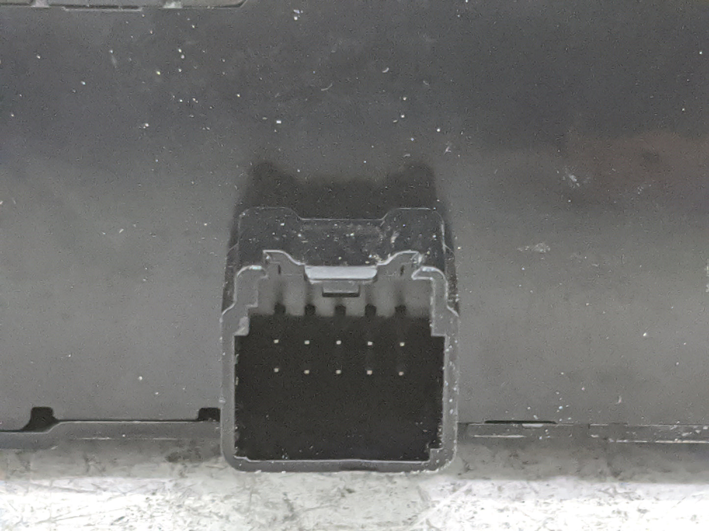 2020-2020 Ford Explorer Radio Control Panel 1478338 - Oemusedautoparts1.com