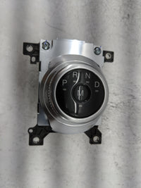 2020 Ford Explorer Floor Console Assembly Shifter - Oemusedautoparts1.com