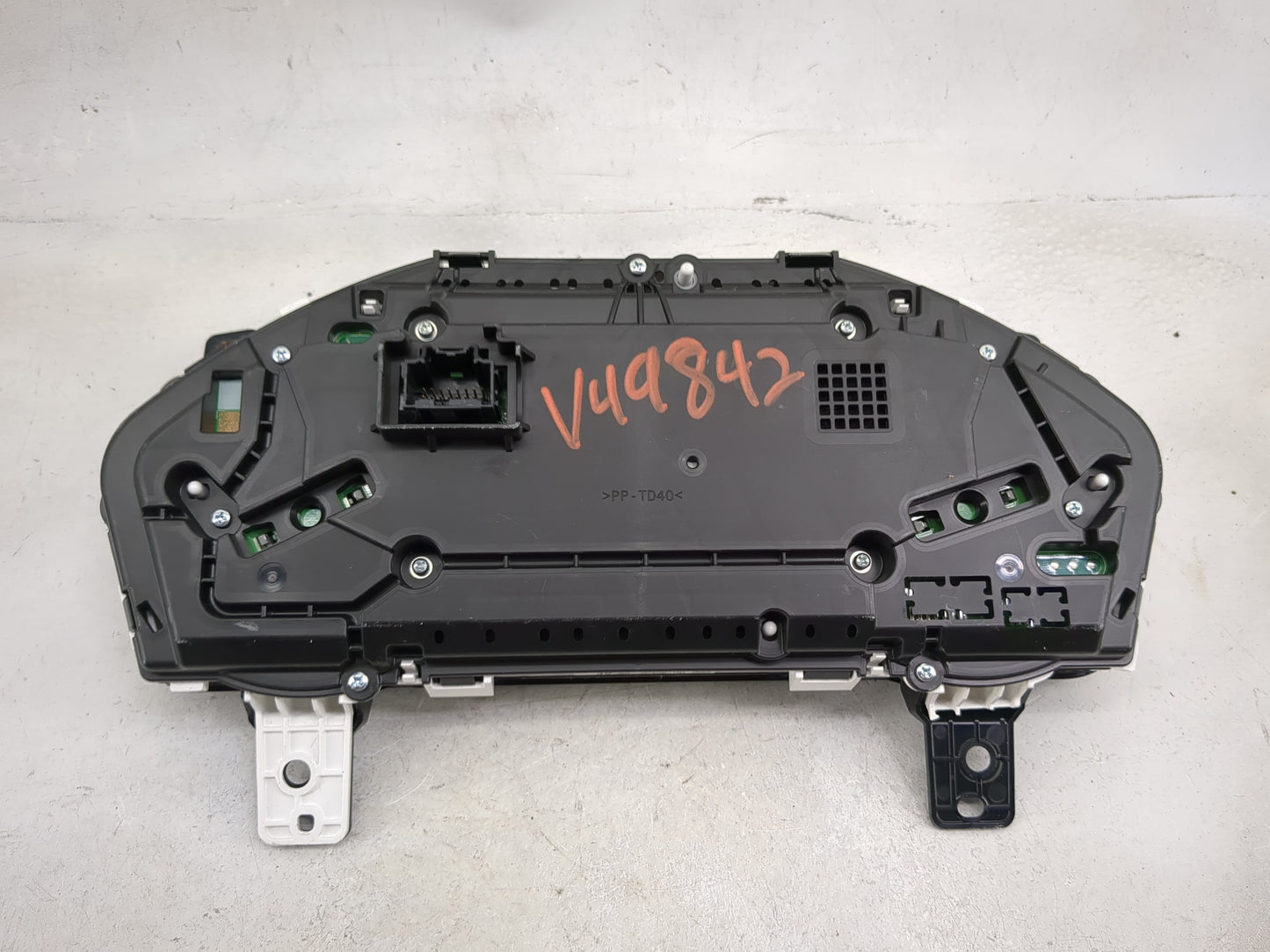 2020-2022 Ford Explorer Instrument Cluster Speedometer Gauges P/N:LB5T-10849-AE Miles: Fits Fits 2020 2021 2022 OEM Used Aut