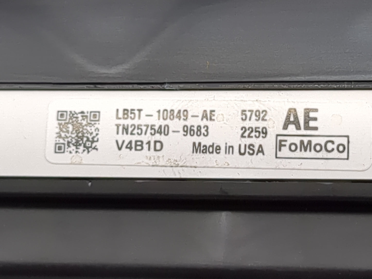 2020-2022 Ford Explorer Instrument Cluster Speedometer Gauges P/N:LB5T-10849-AE Miles: Fits Fits 2020 2021 2022 OEM Used Aut