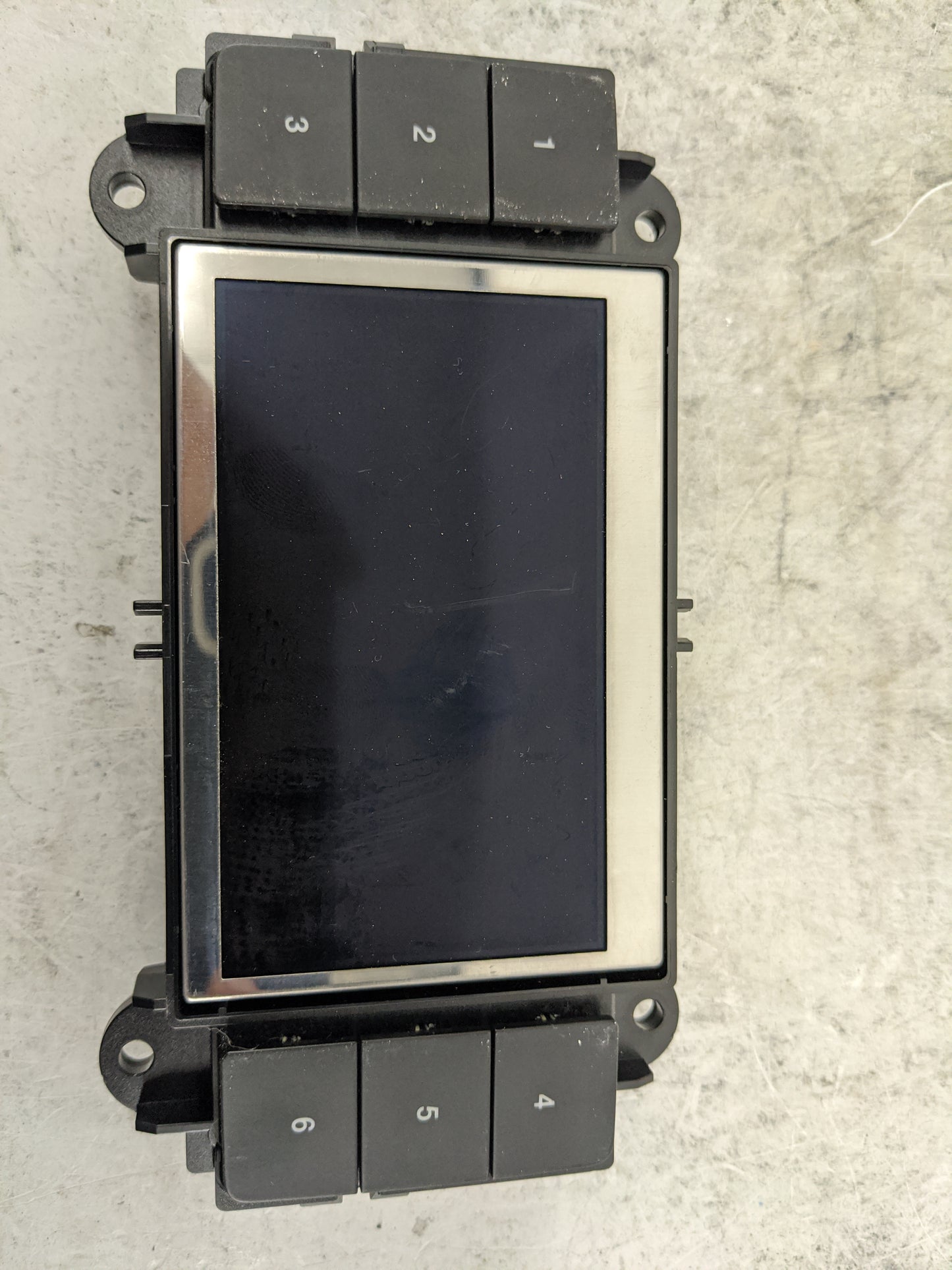 2020 Ford Explorer Information Display Screen 1483456 - Oemusedautoparts1.com