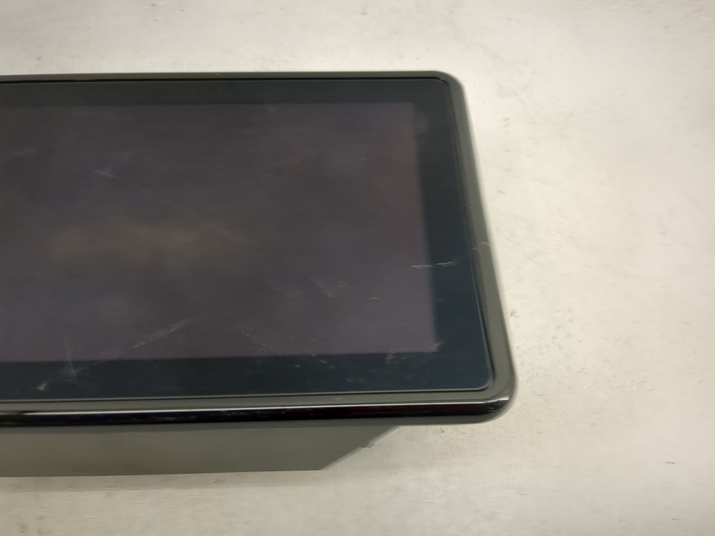 2020-2022 Ford Explorer Information Display Screen Black - Oemusedautoparts1.com