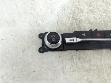 2020-2020 Ford Explorer Radio Control Panel 1489507
