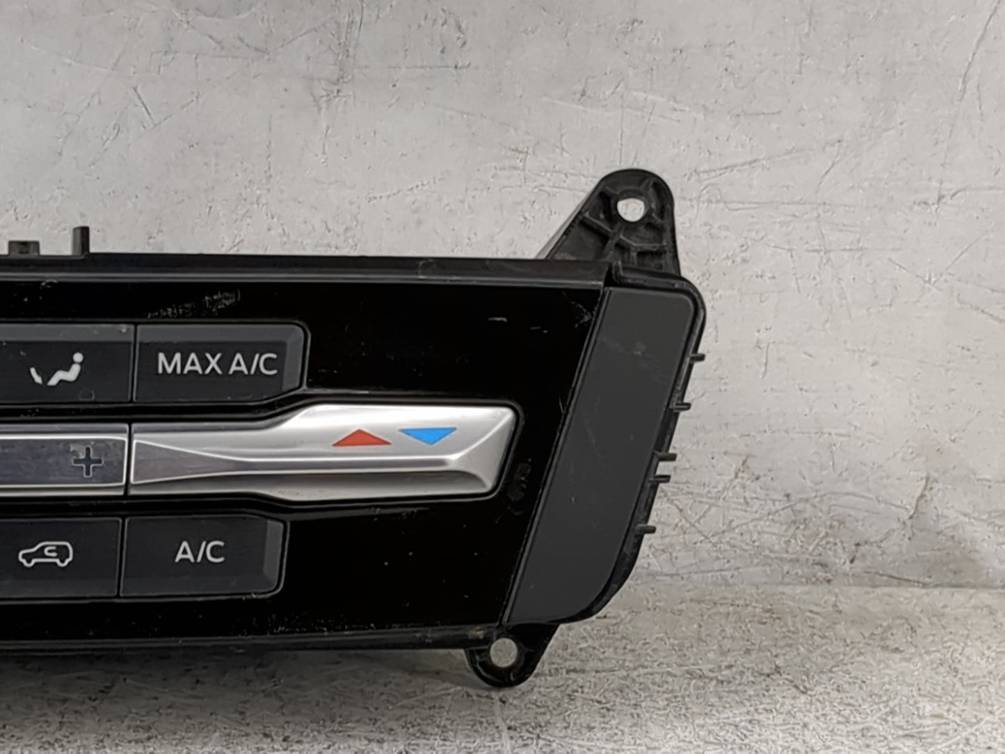 2020 Ford Explorer Climate Control Module Temperature AC/Heater Replacement P/N:LB5T-18C612-HE Fits OEM Used Auto Parts - Oe