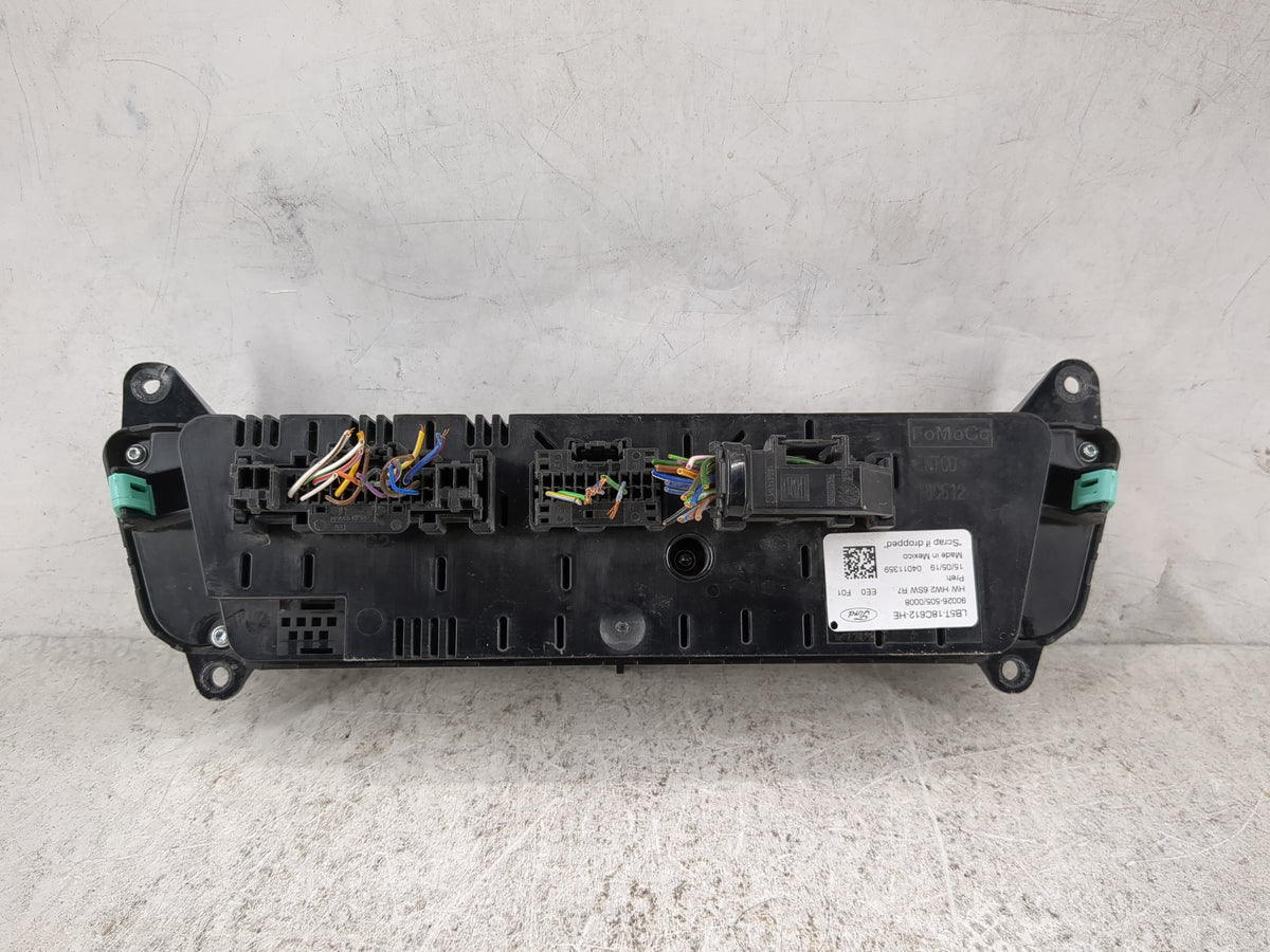 2020 Ford Explorer Climate Control Module Temperature AC/Heater Replacement P/N:LB5T-18C612-HE Fits OEM Used Auto Parts - Oe